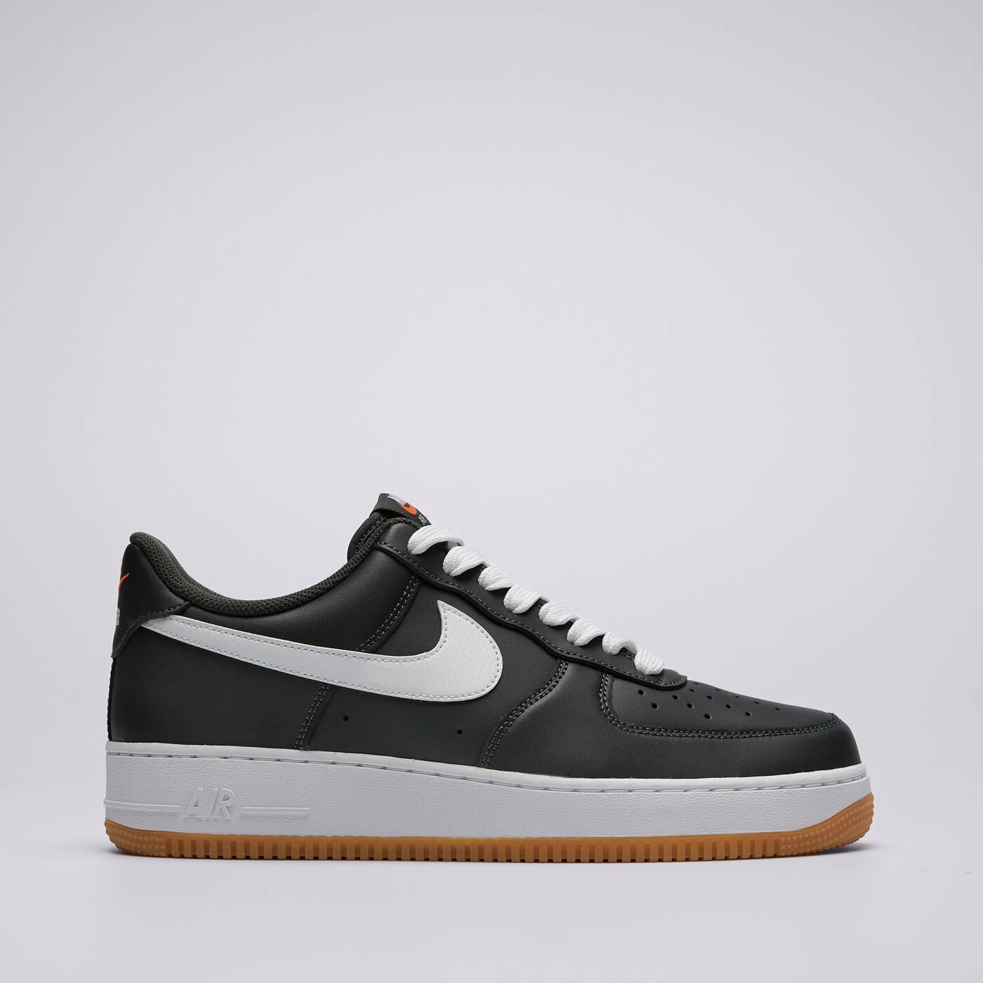 NIKE AIR FORCE 1 '07 LV8