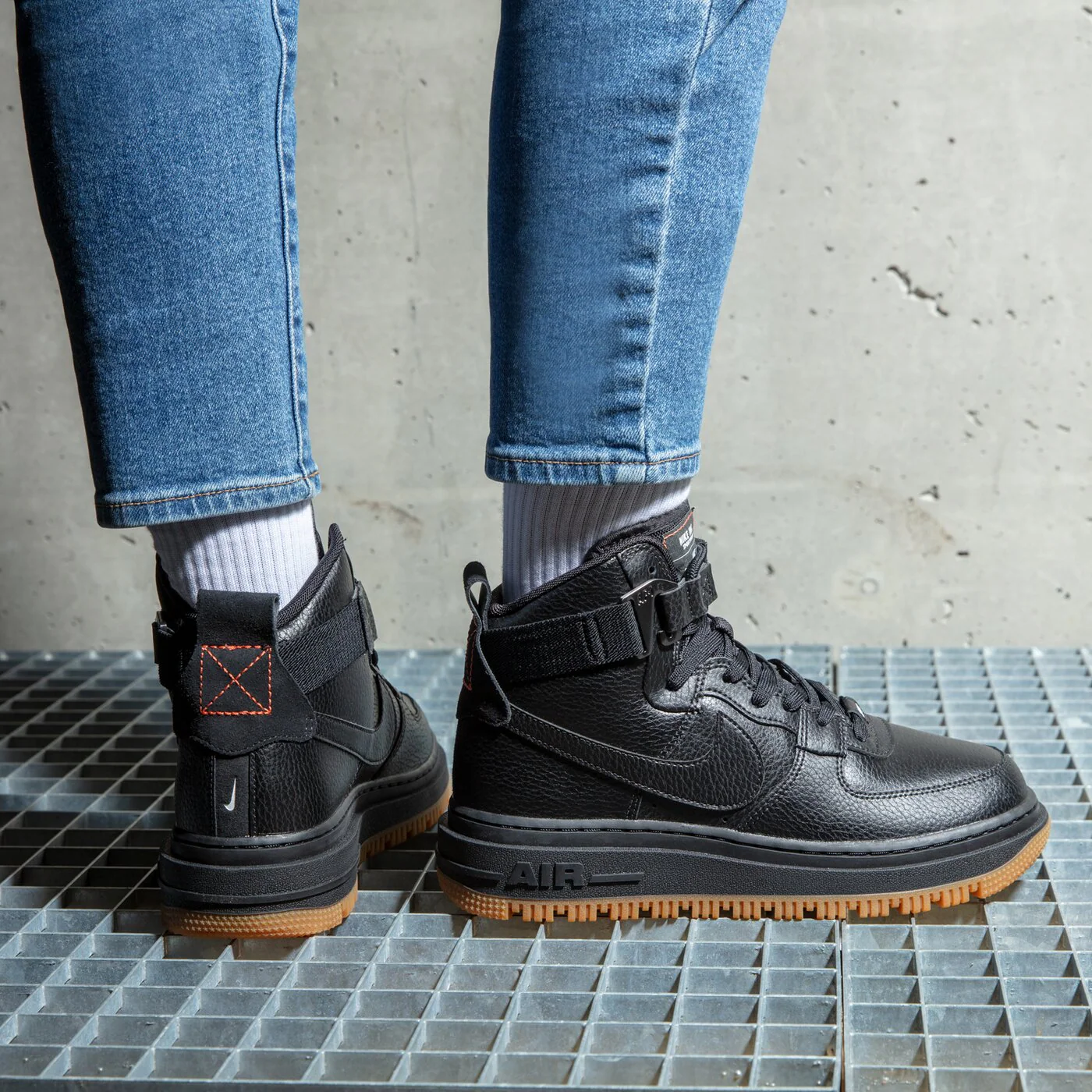 NIKE AIR FORCE 1 HIGH UTILITY 2.0