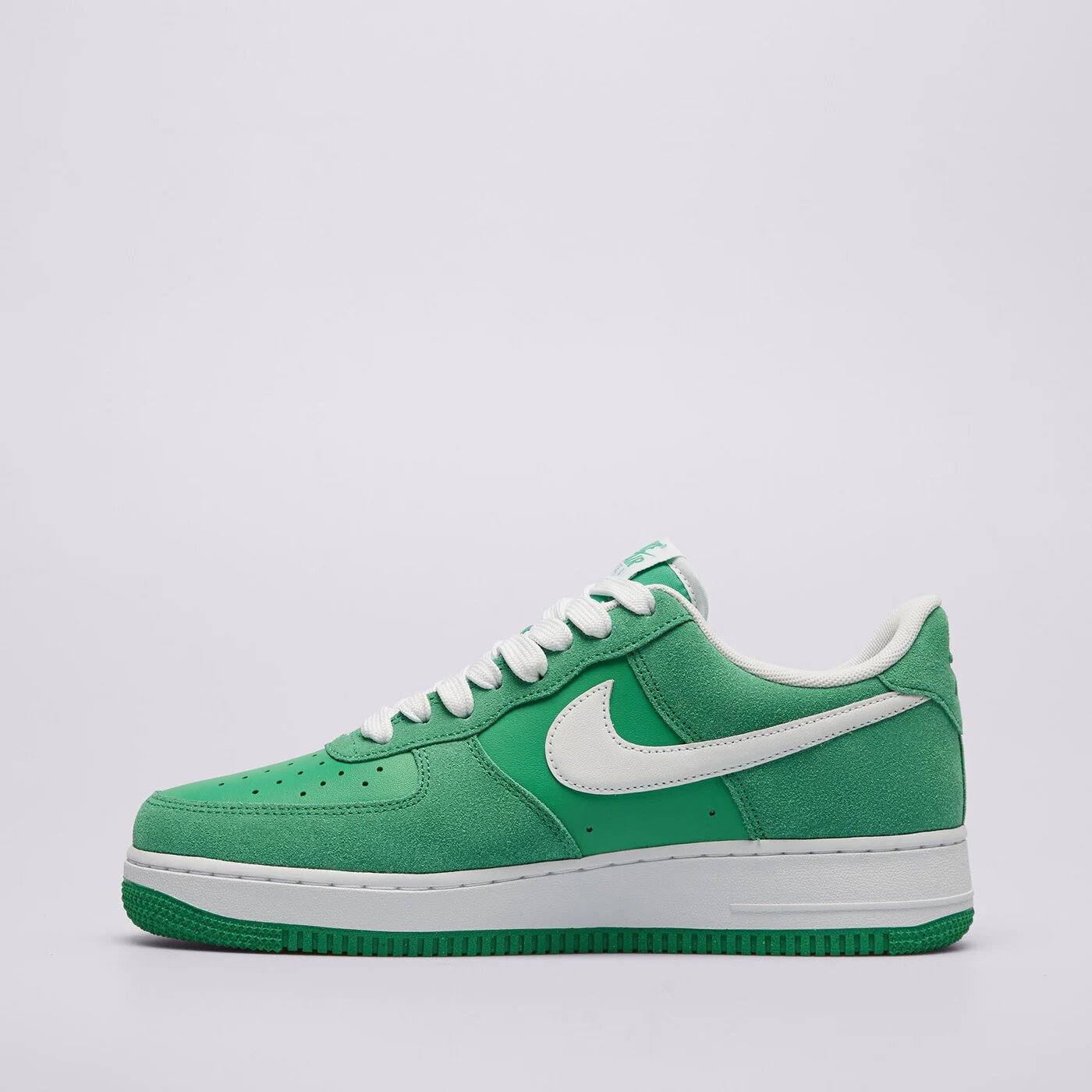 NIKE AIR FORCE 1 '07 LV8