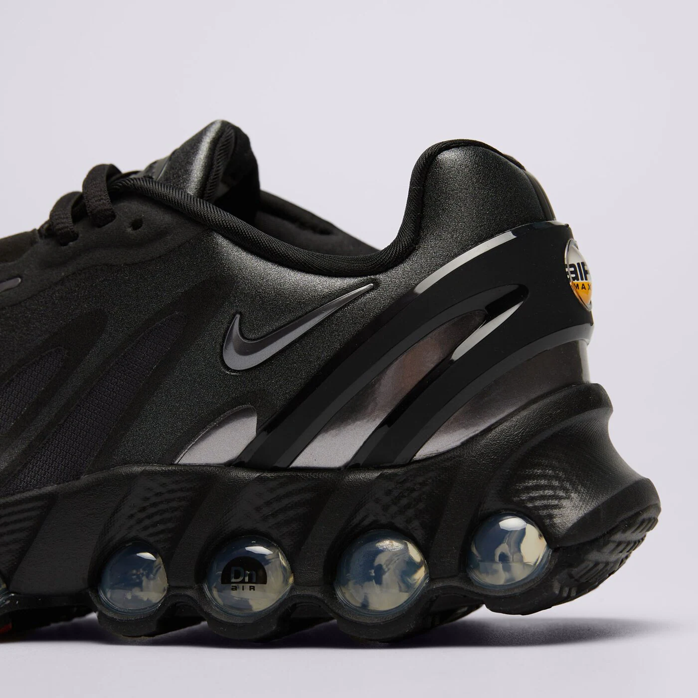 NIKE W AIR MAX DN8