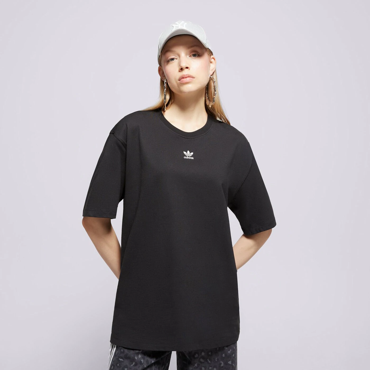 ADIDAS PÓLÓ ESS BOYFR TEE