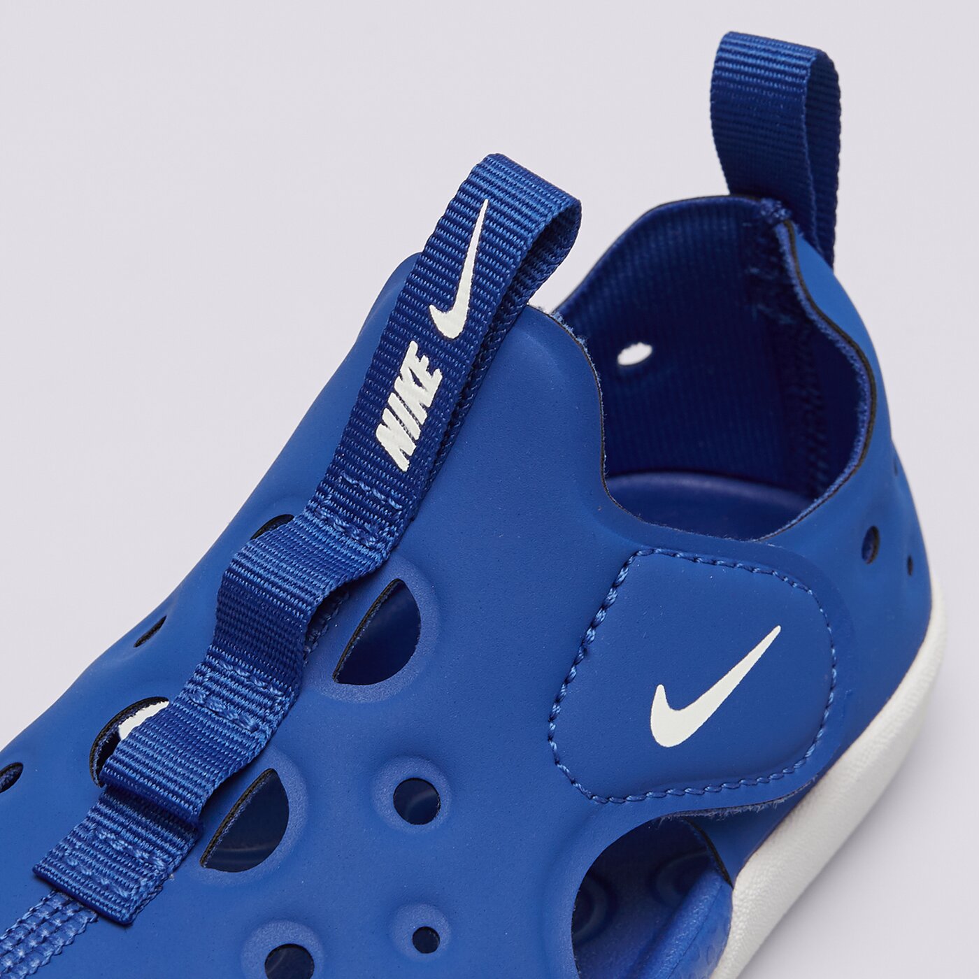 NIKE SUNRAY PROTECT 4 BT