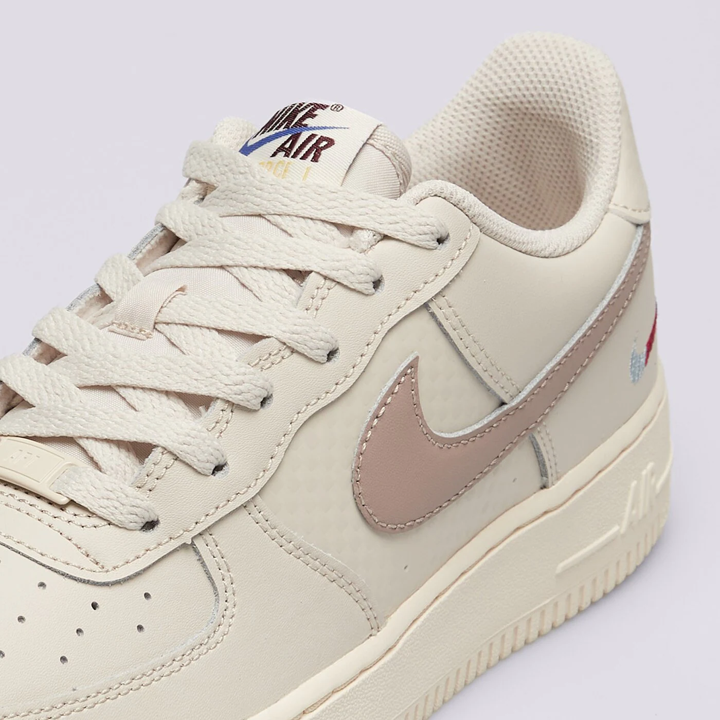 NIKE AIR FORCE 1 LV8 1 (GS)