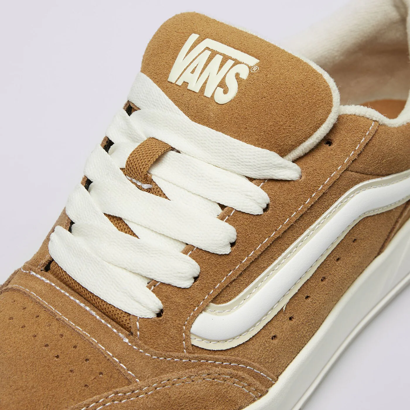VANS HYLANE