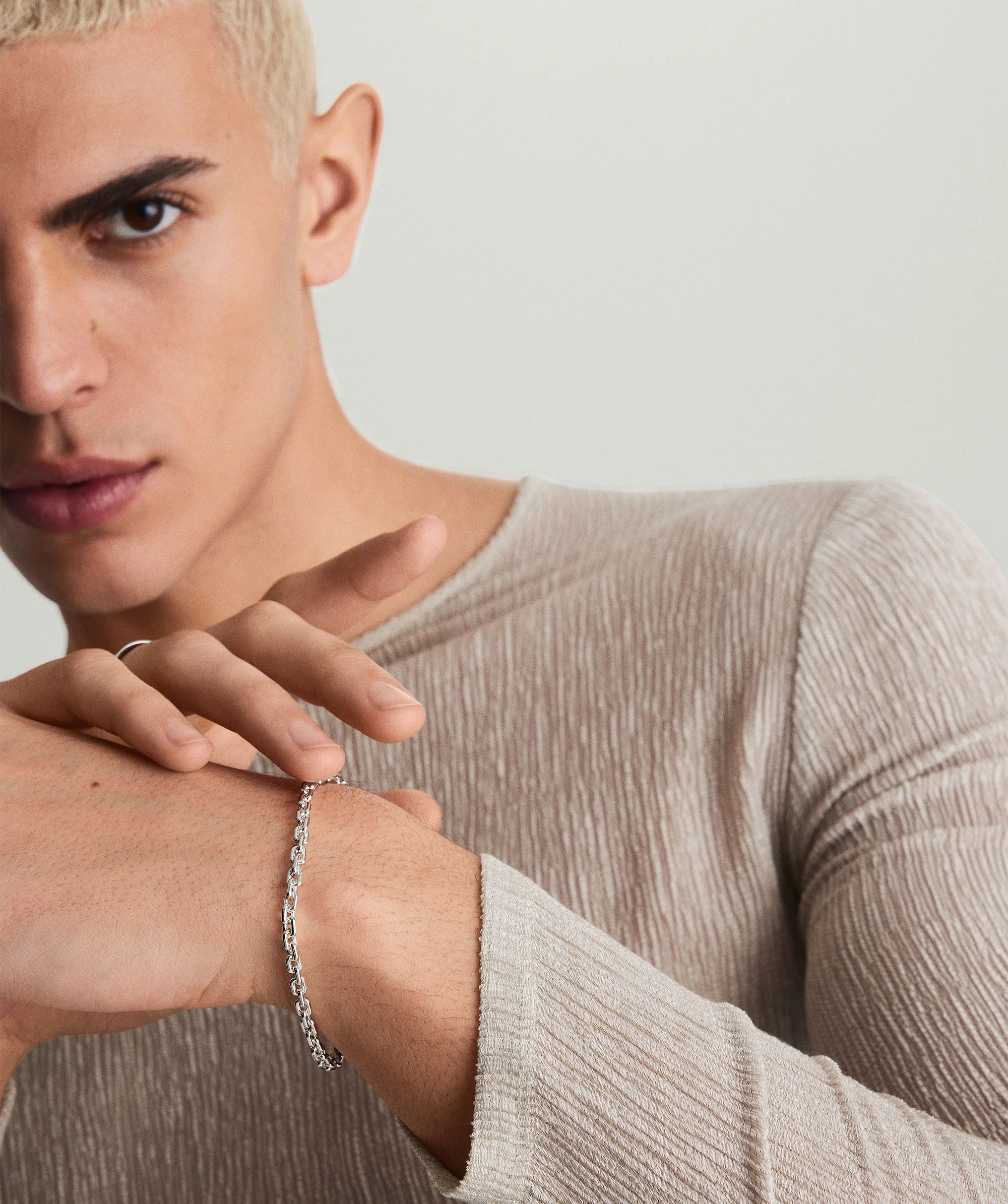 Trace Rectangle Chain Bracelet