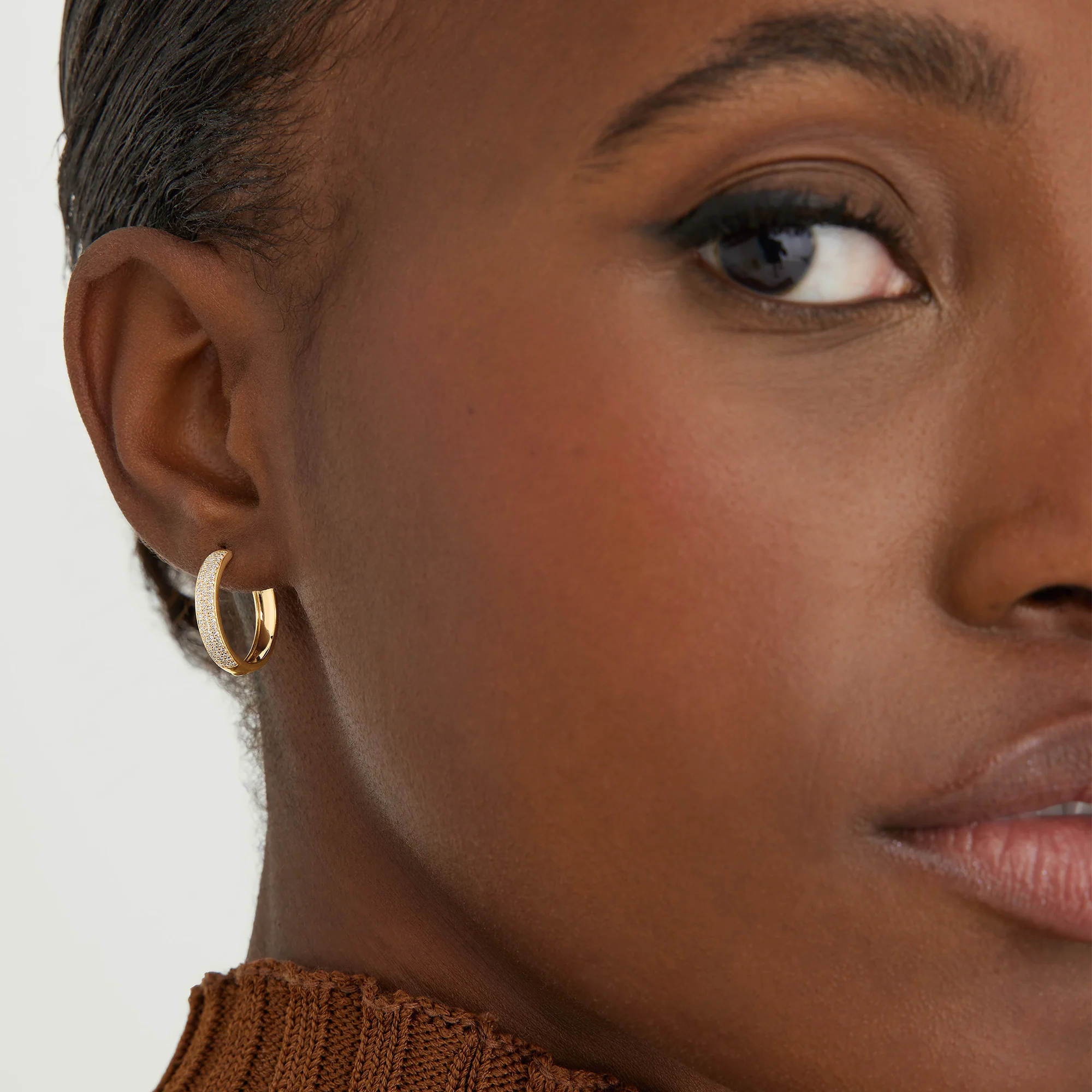 Bold Pavé Diamond Medium Hoops