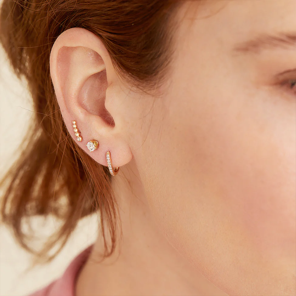 Single Pavé Diamond Huggie U Hoop