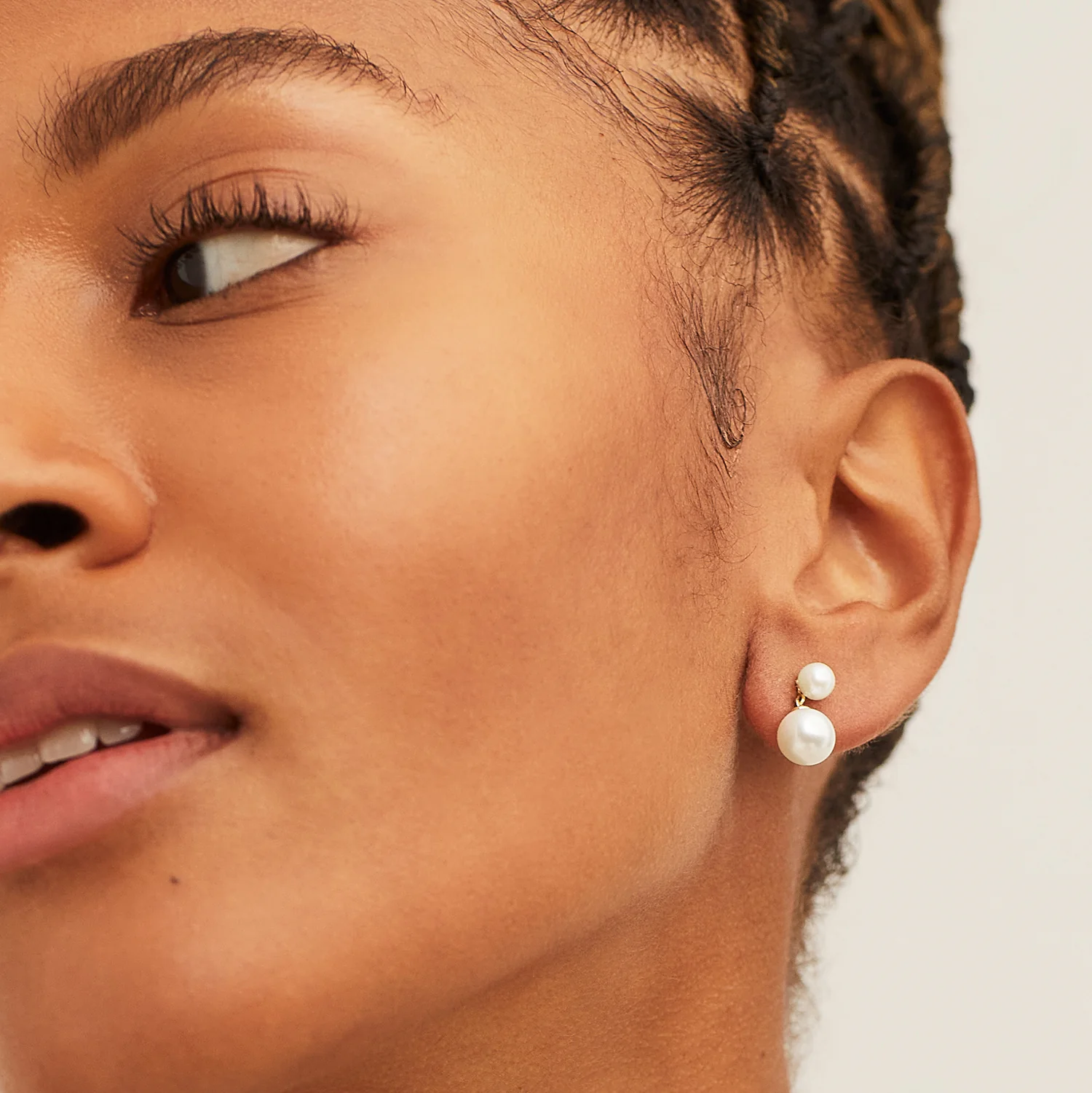 Essential Pearl Earrings
