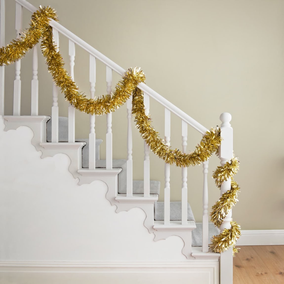 Merry Moments Tinsel Garland 10m - Gold