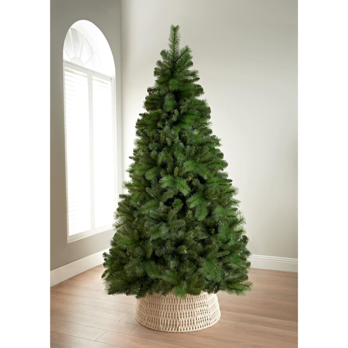 Unlit Green Needle Christmas Tree 7ft