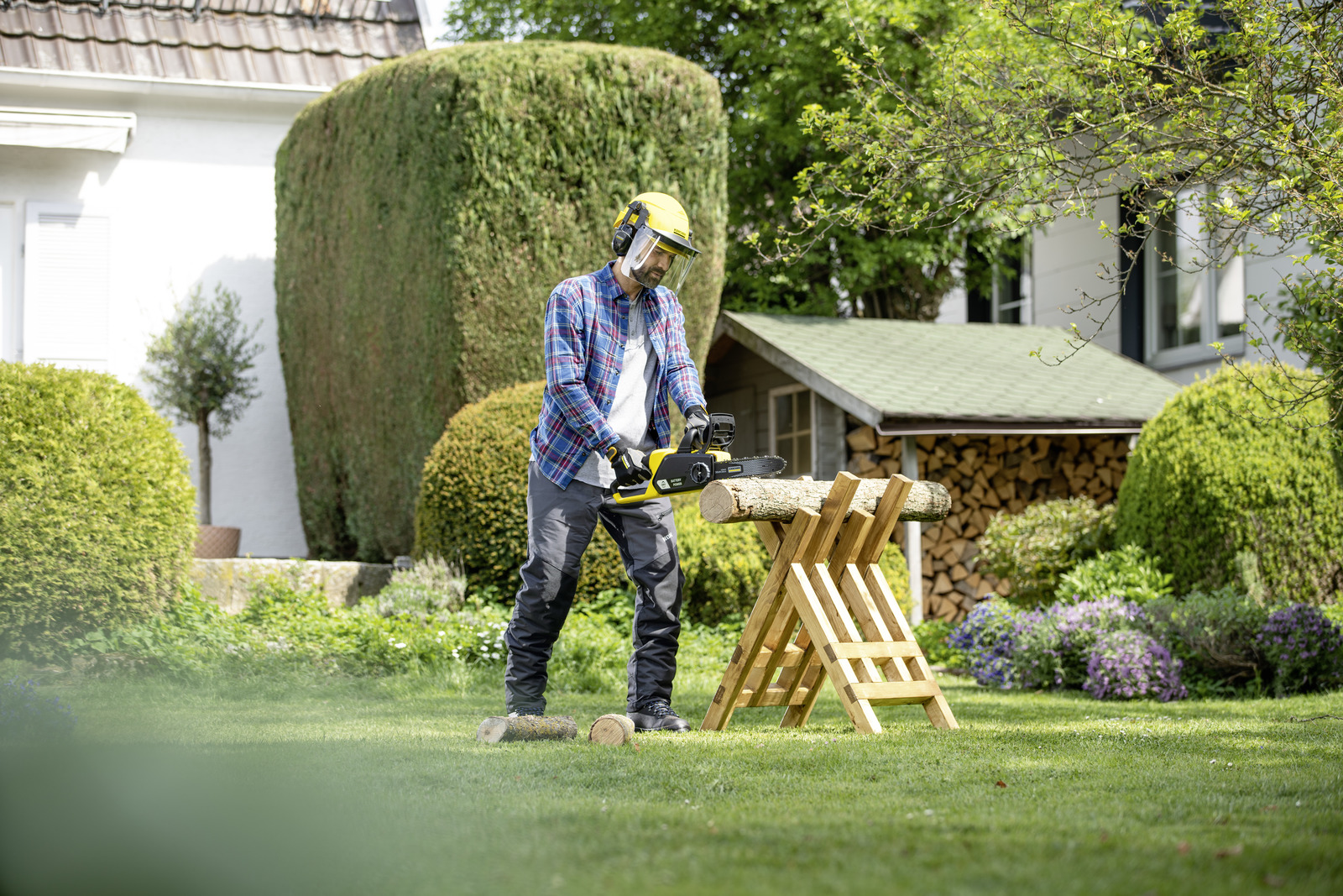 Battery chain saw           CNS 18-30 Cordless Chainsaw (Machine only)