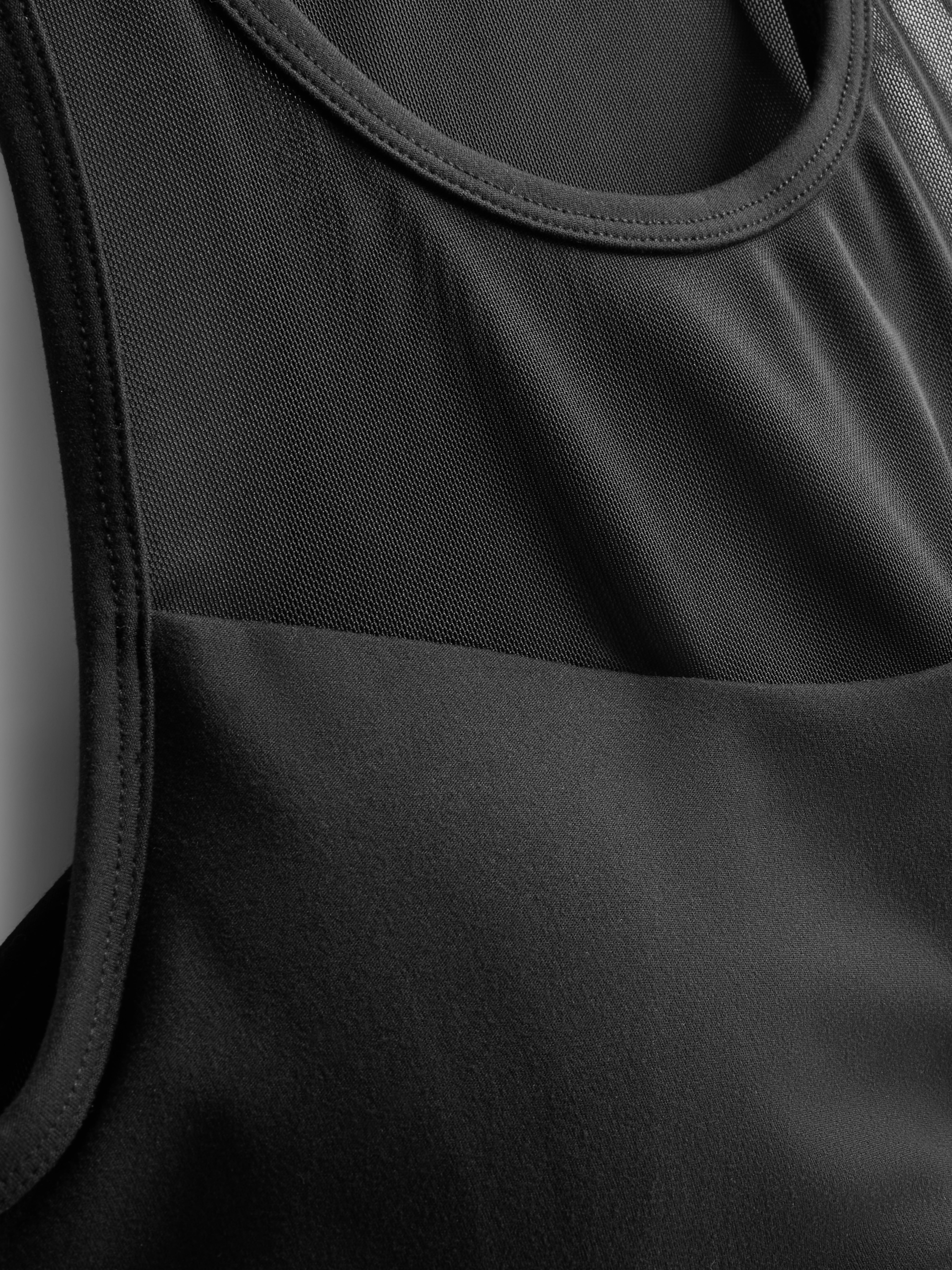 Cropped Mesh Active Tank