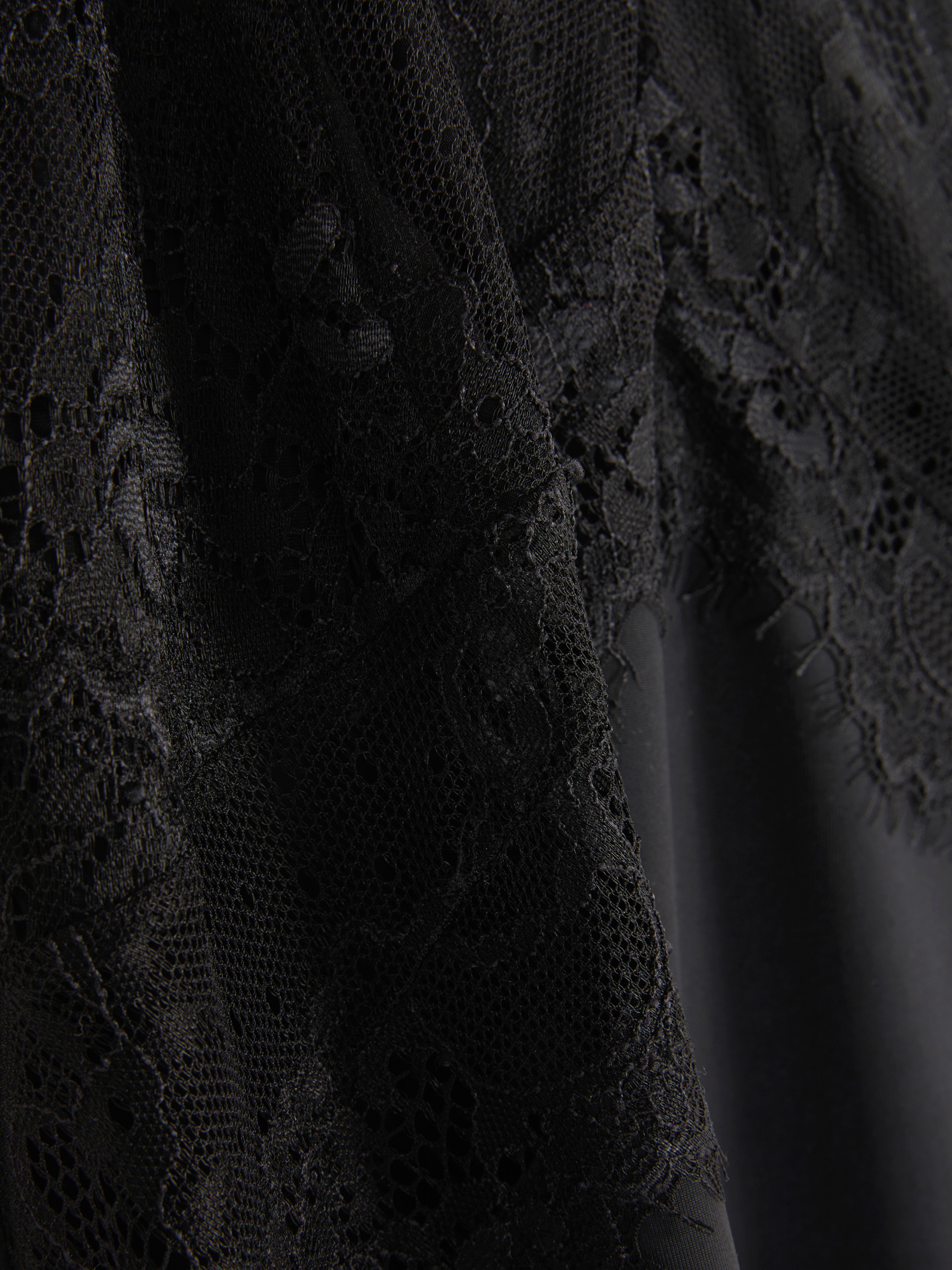 Lace Detailed Chemise