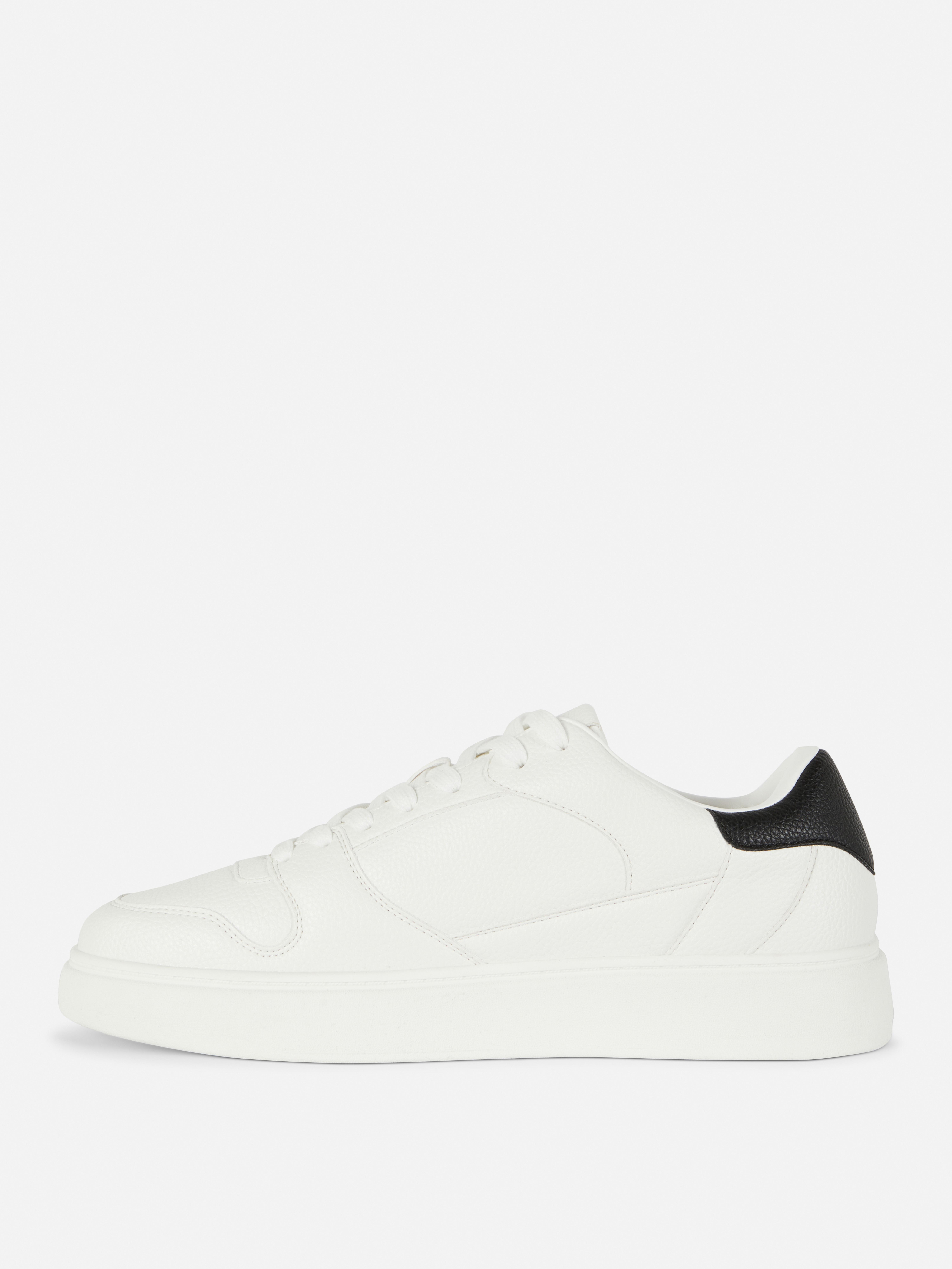 Kem Low-Top Sneakers