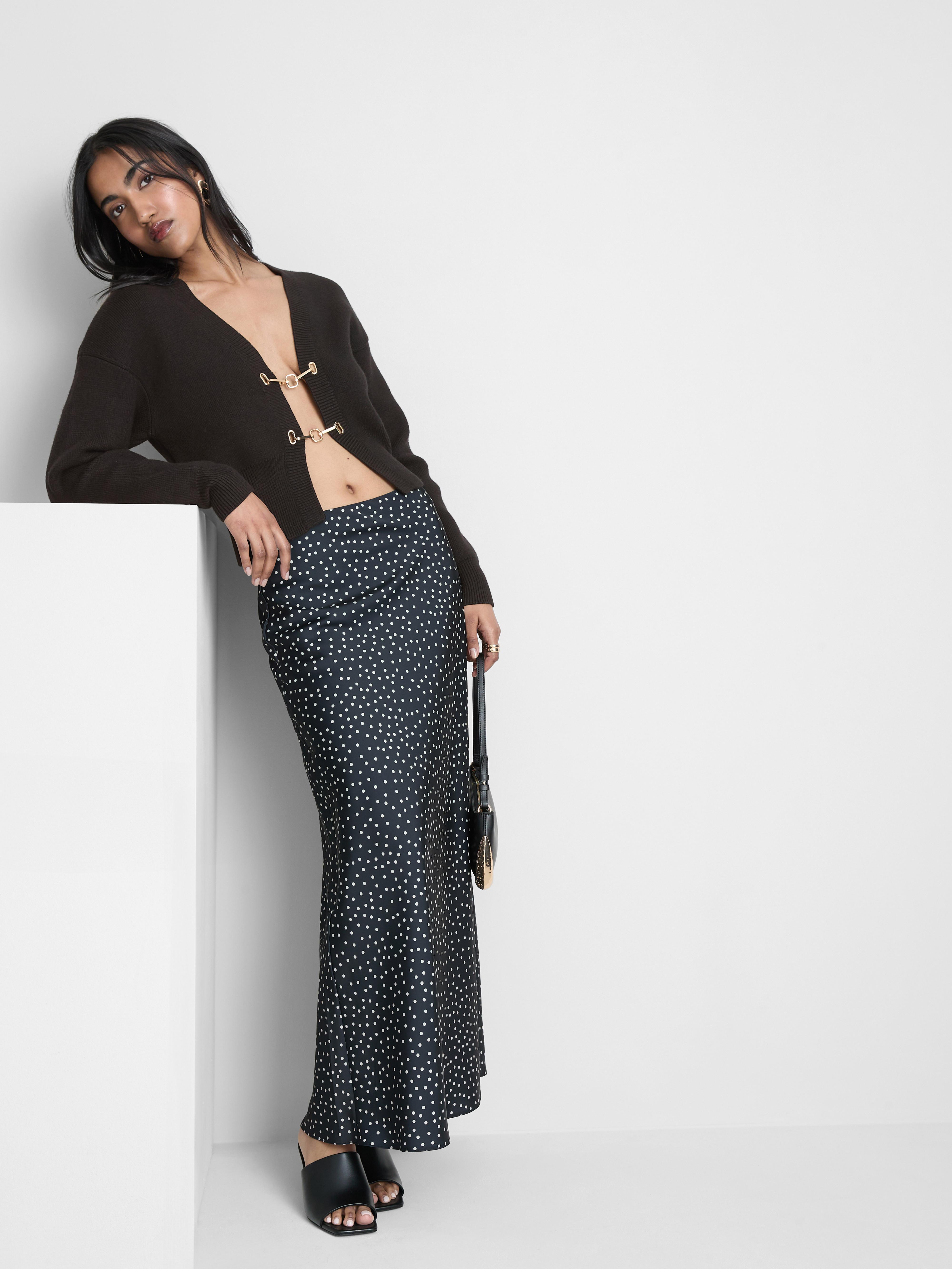 Sculpted Buckle Detail Cardigan