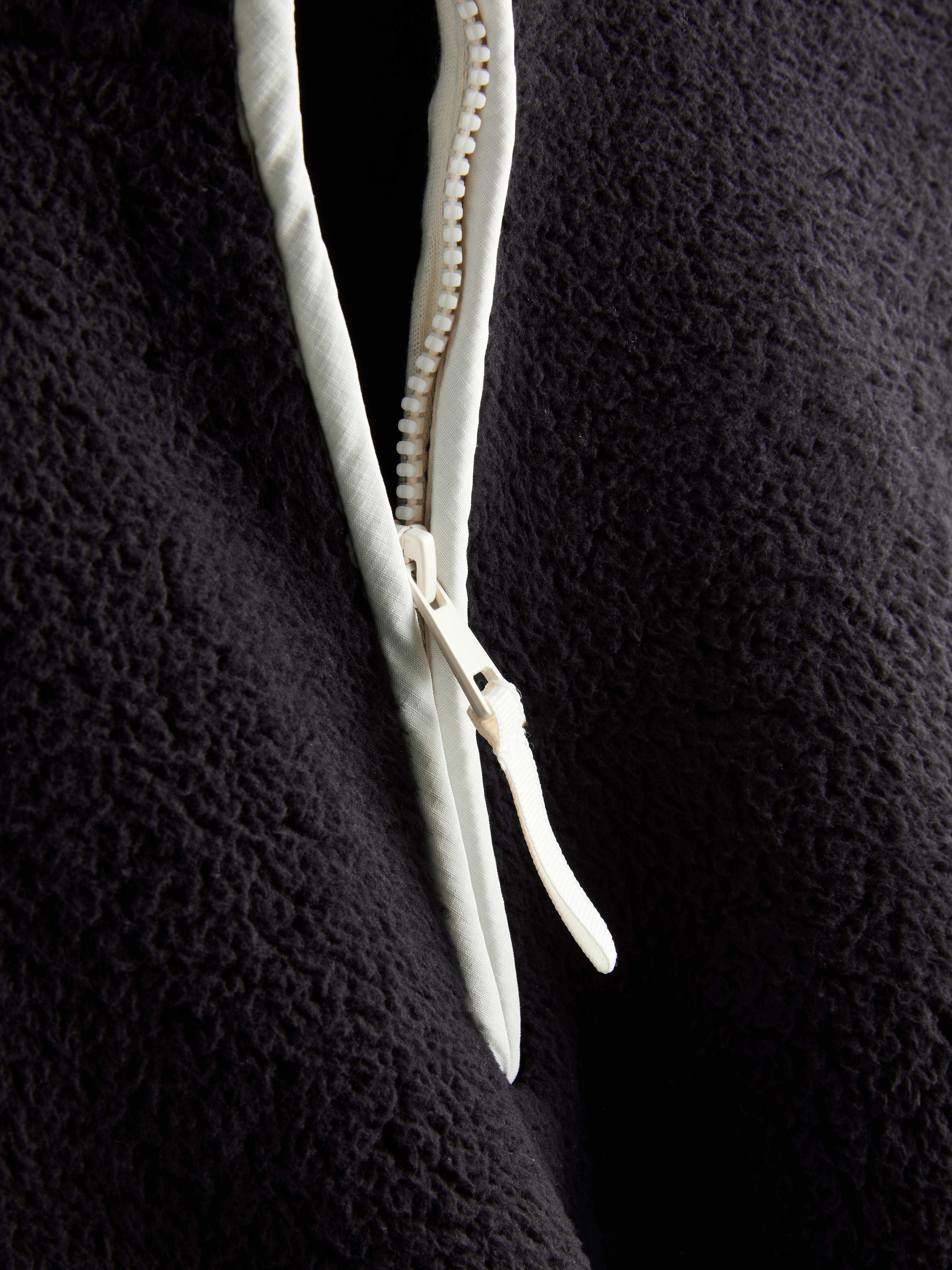 Contrast Pullover Fleece