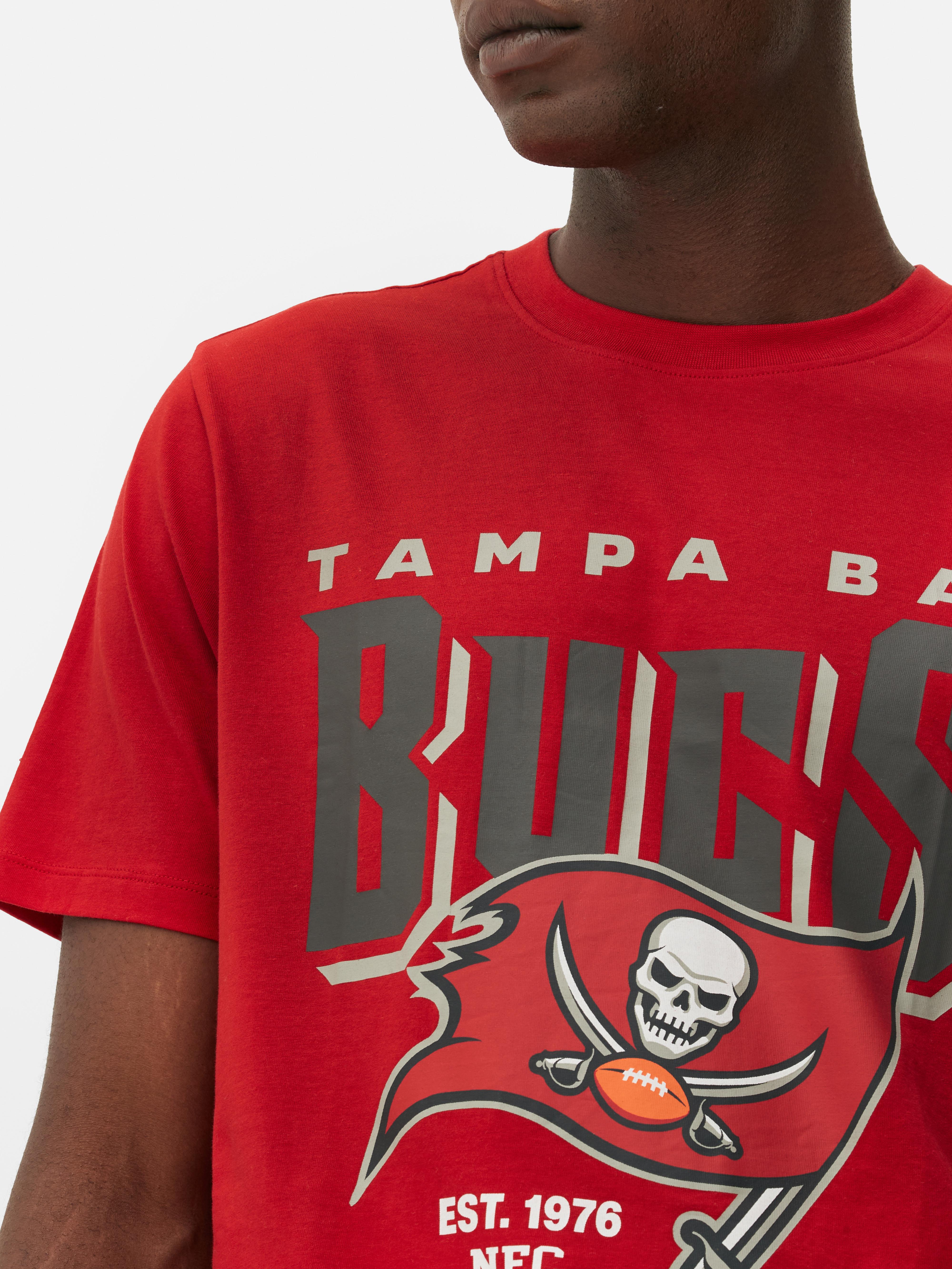 NFL Tampa Bay Buccaneers Graphic T-Shirt