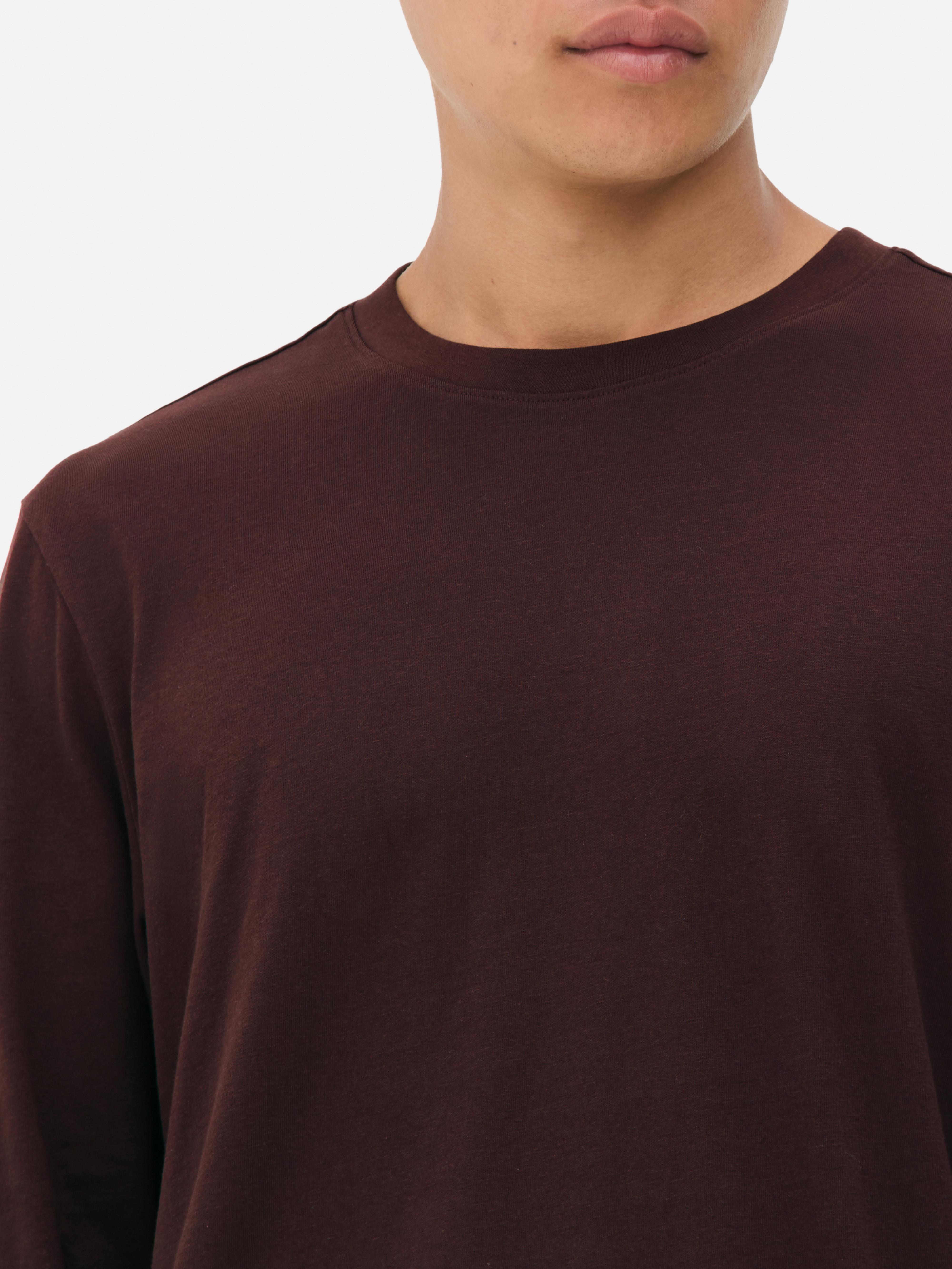 Essential Long Sleeve T-Shirt