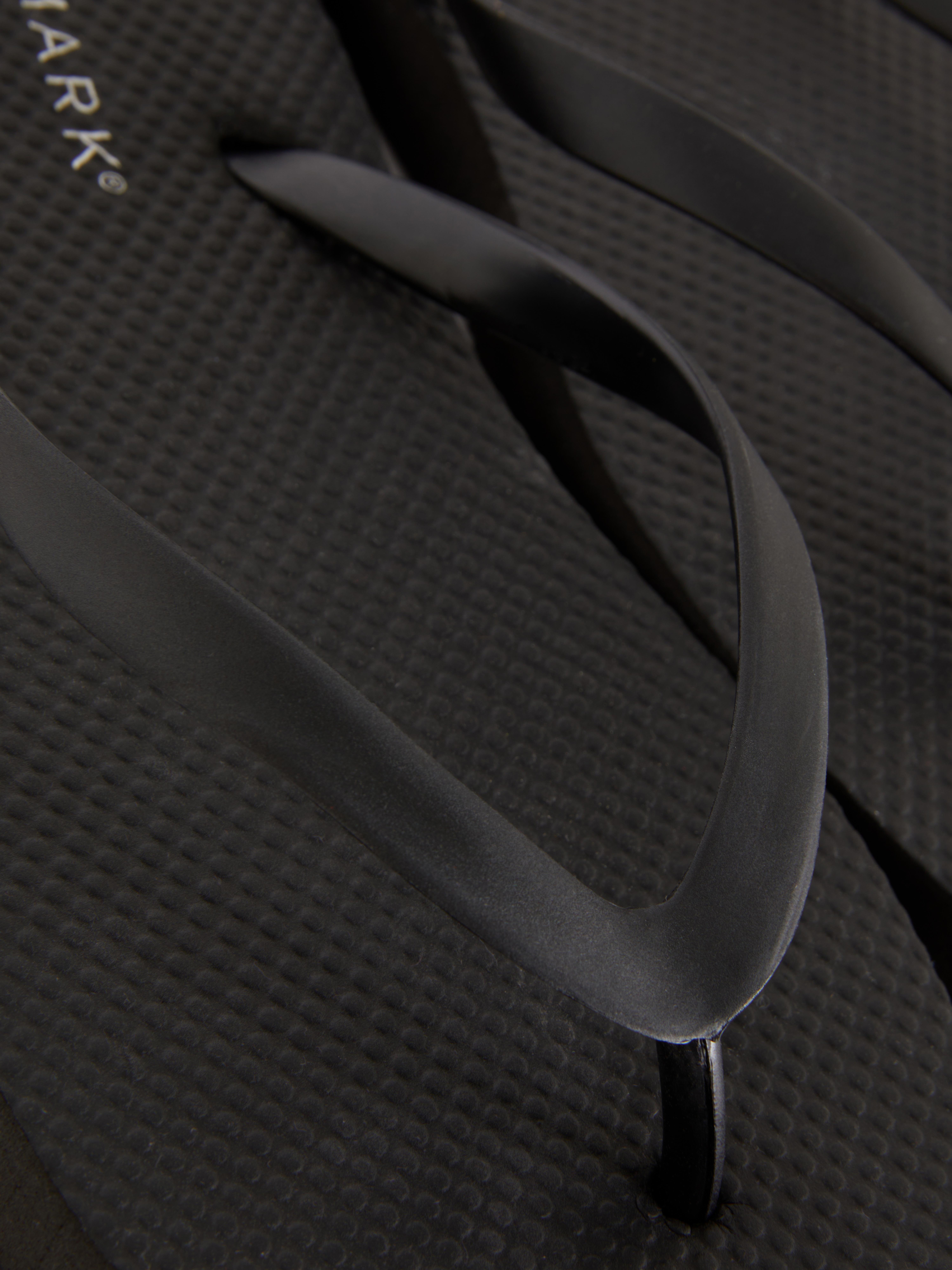 Essential Flat Flip Flops