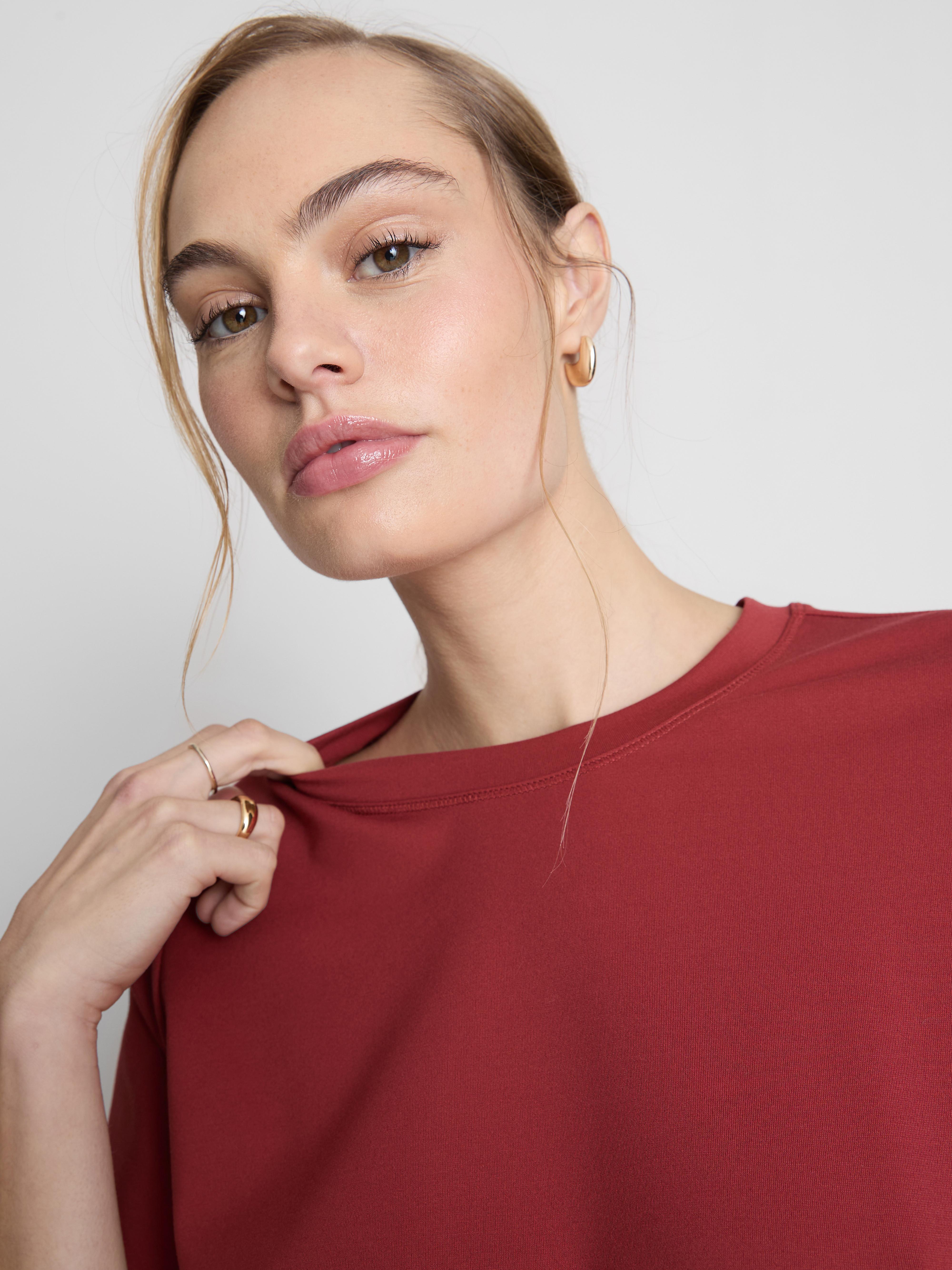 The Edit Ultimate Tee