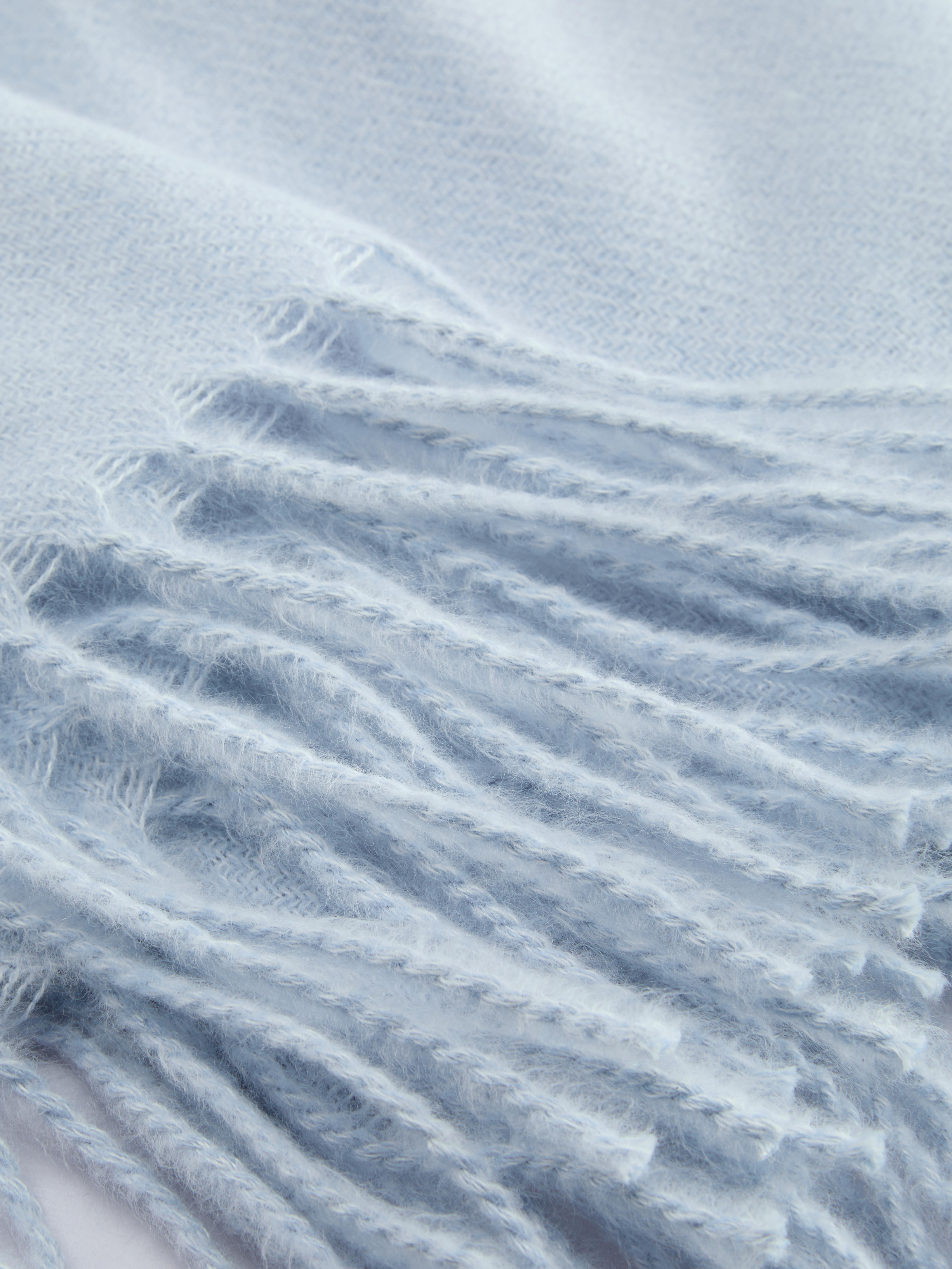 Essential Tassel Scarf