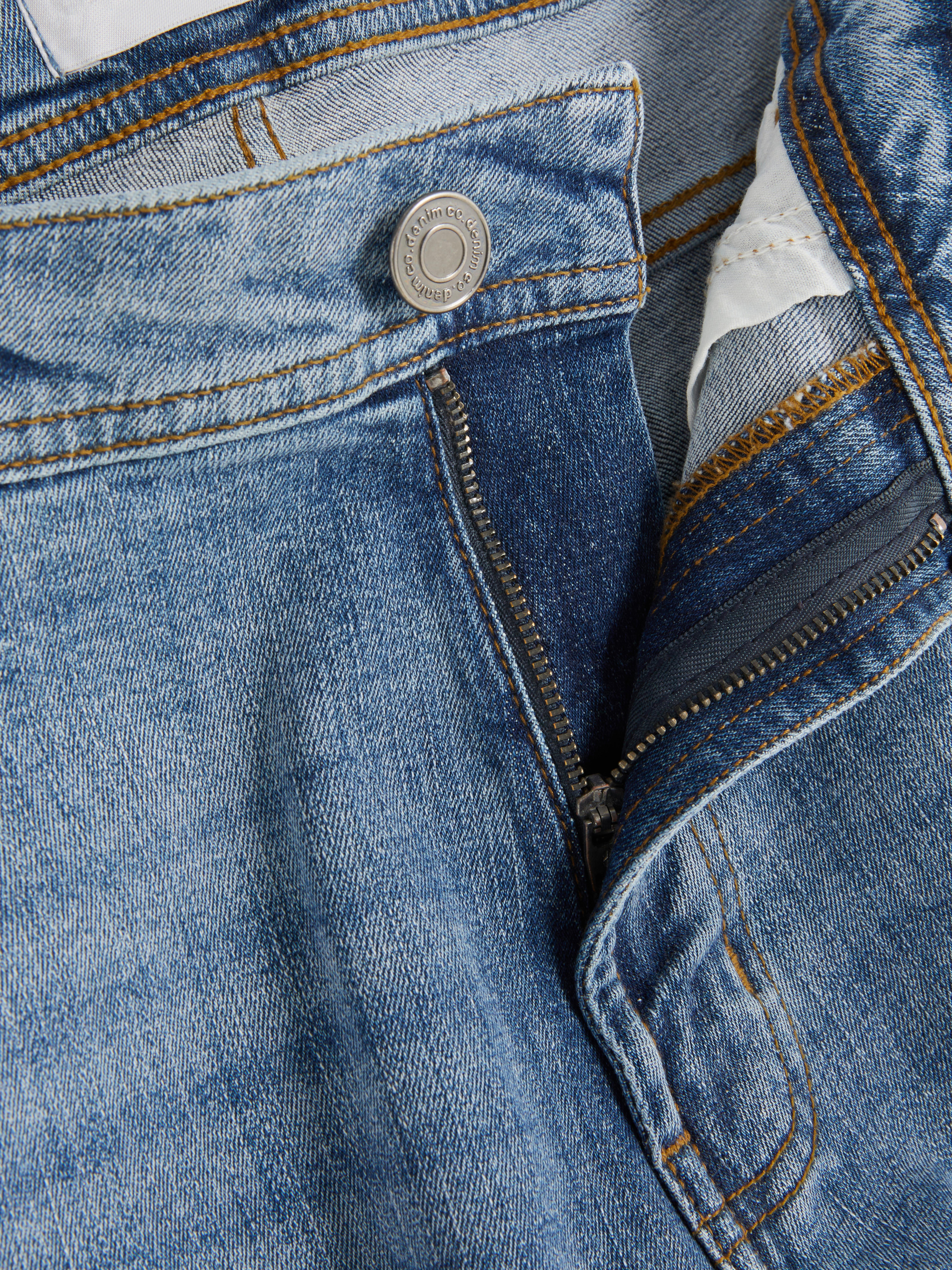 Stretch Straight Leg Jeans