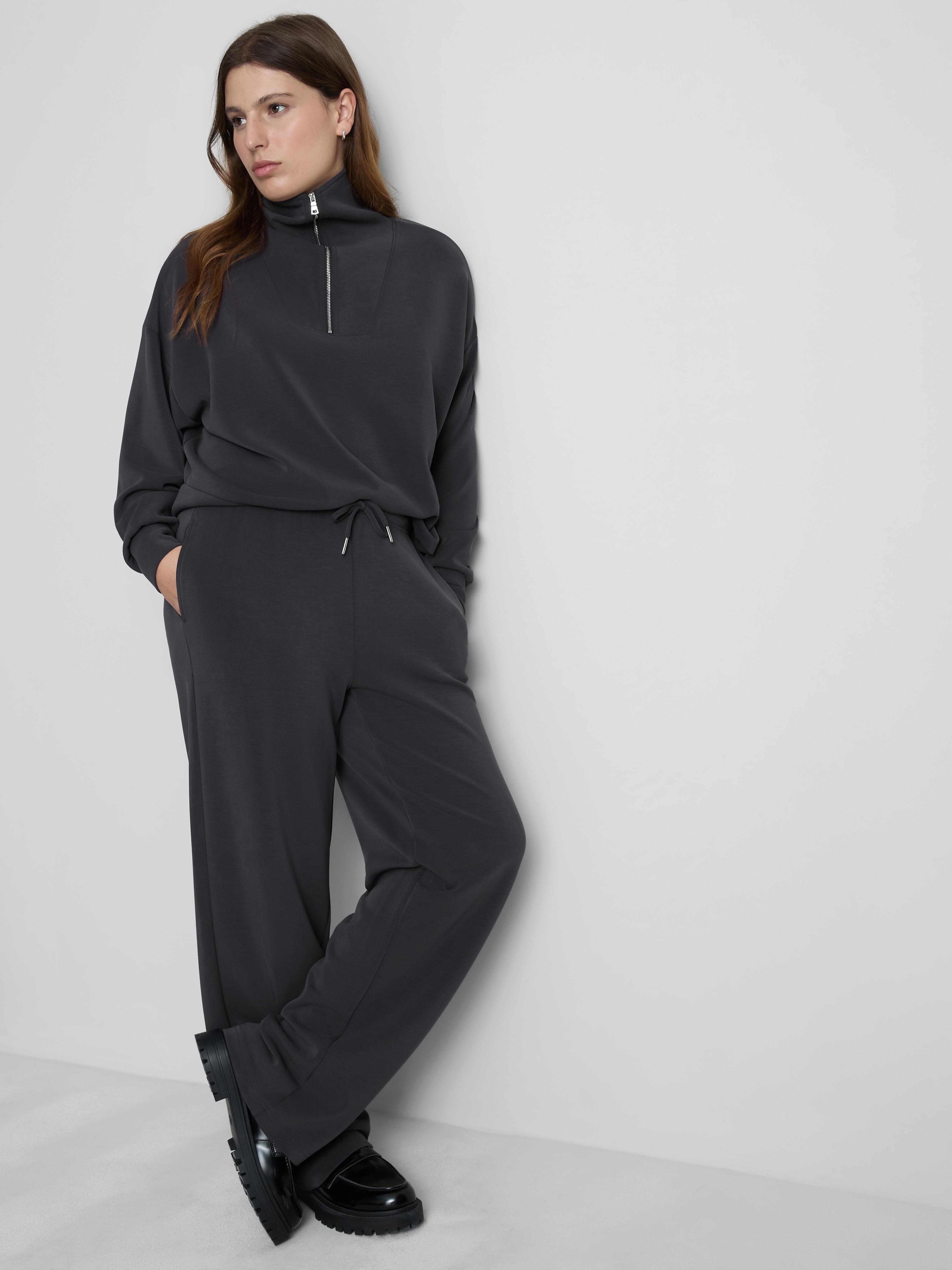 Smart Wide Leg Sweatpants