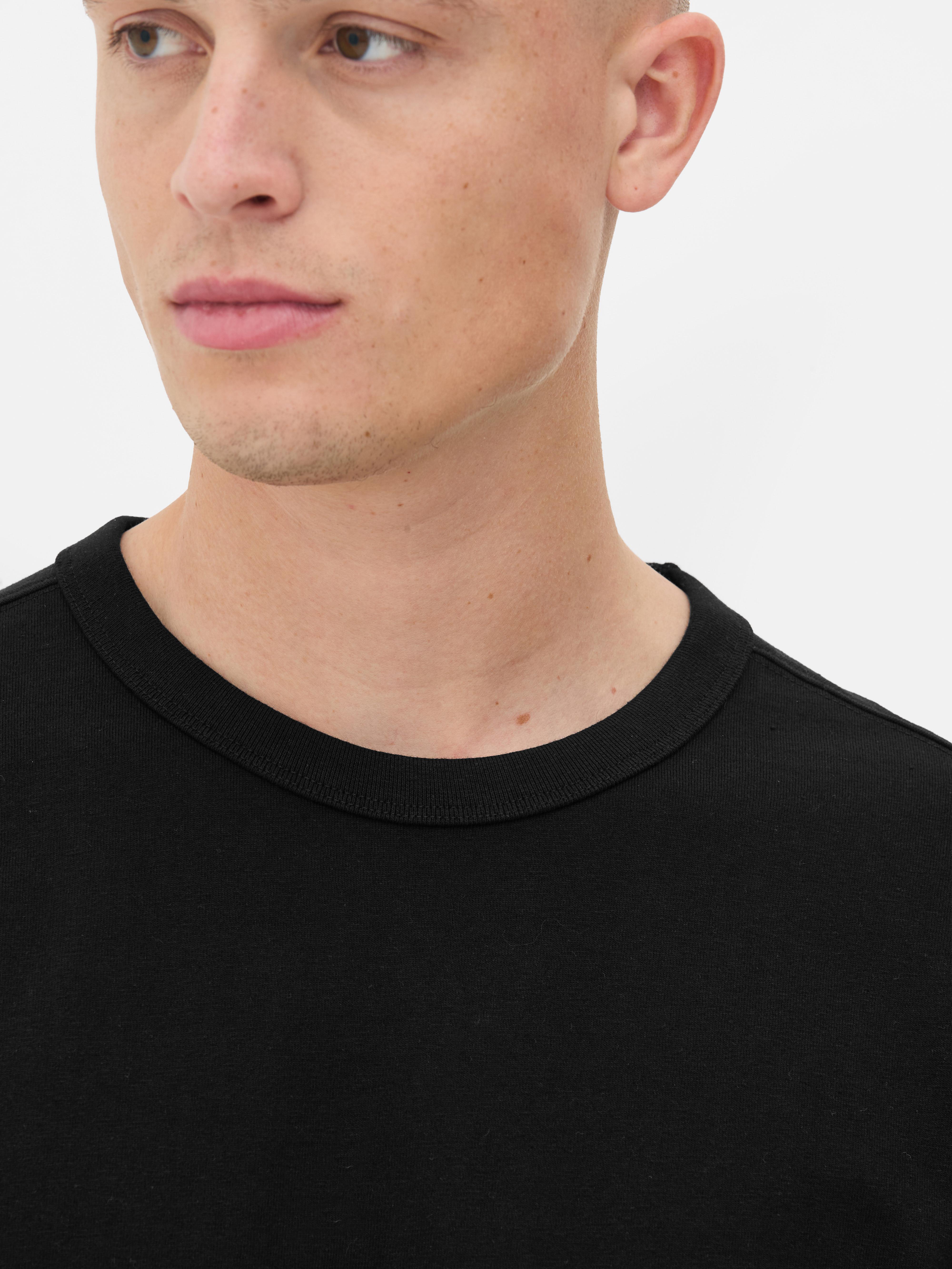 Short Sleeve Essential T-Shirt