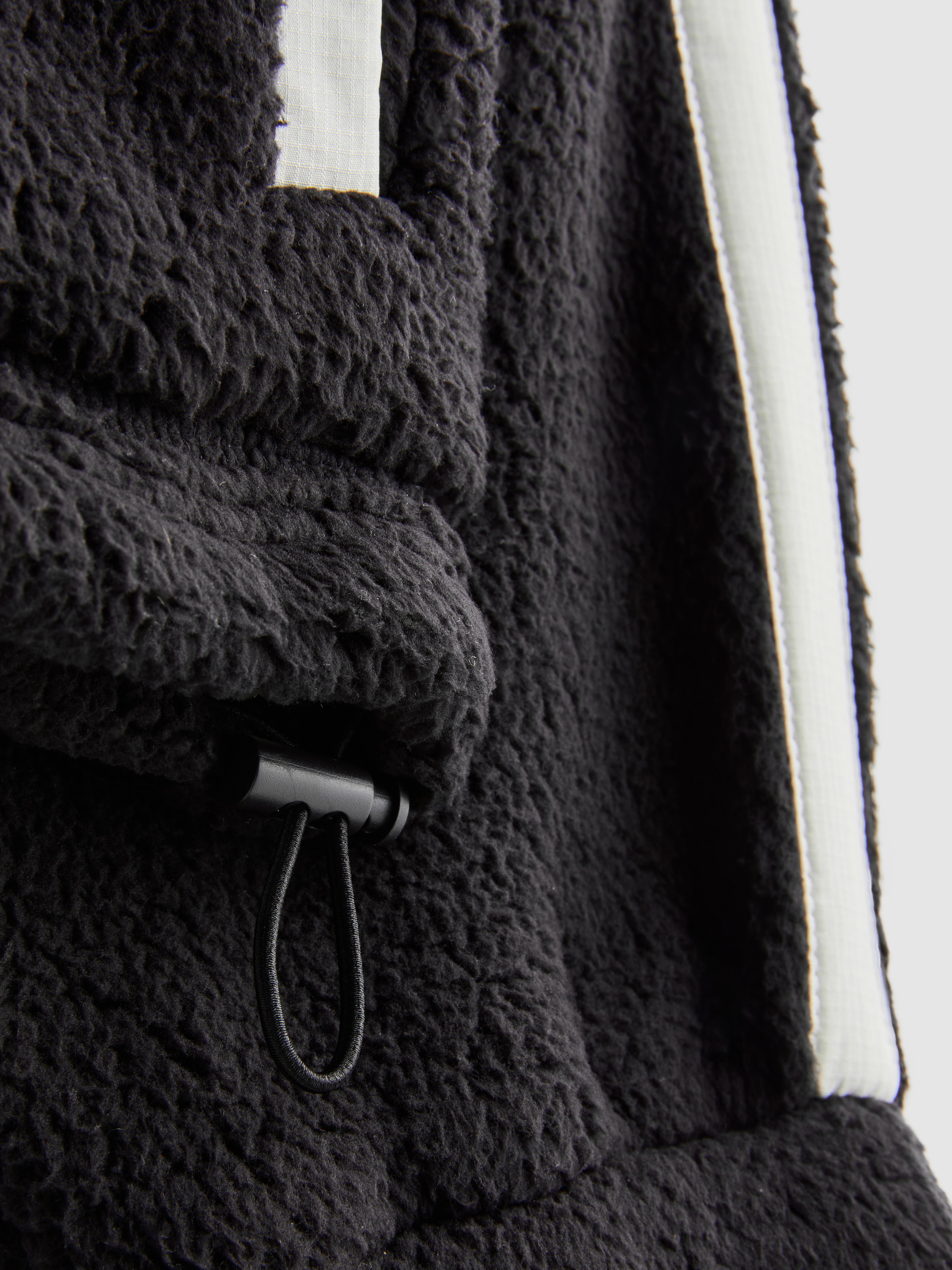 Contrast Pullover Fleece