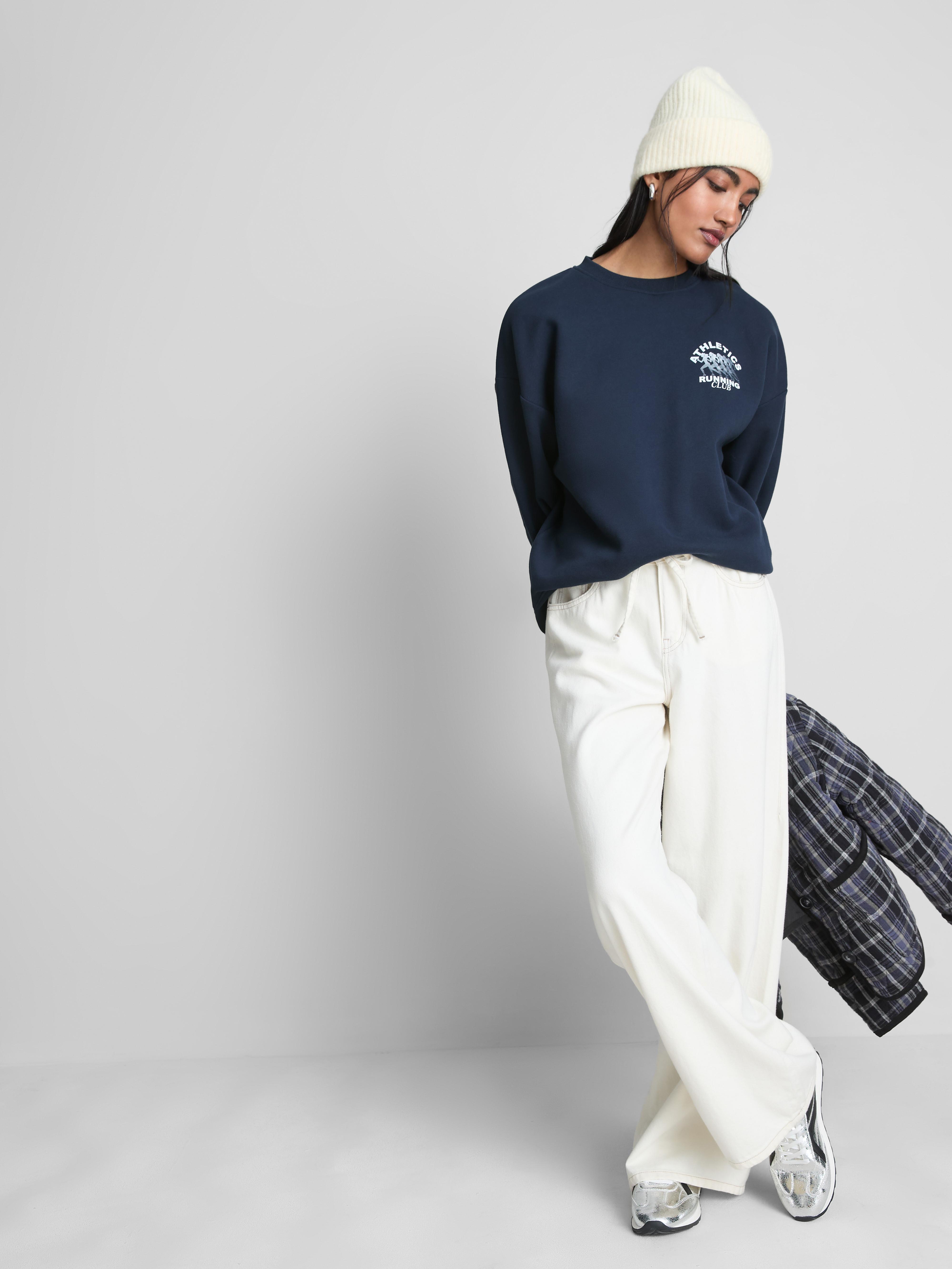 Run Club Graphic Sweatshirt