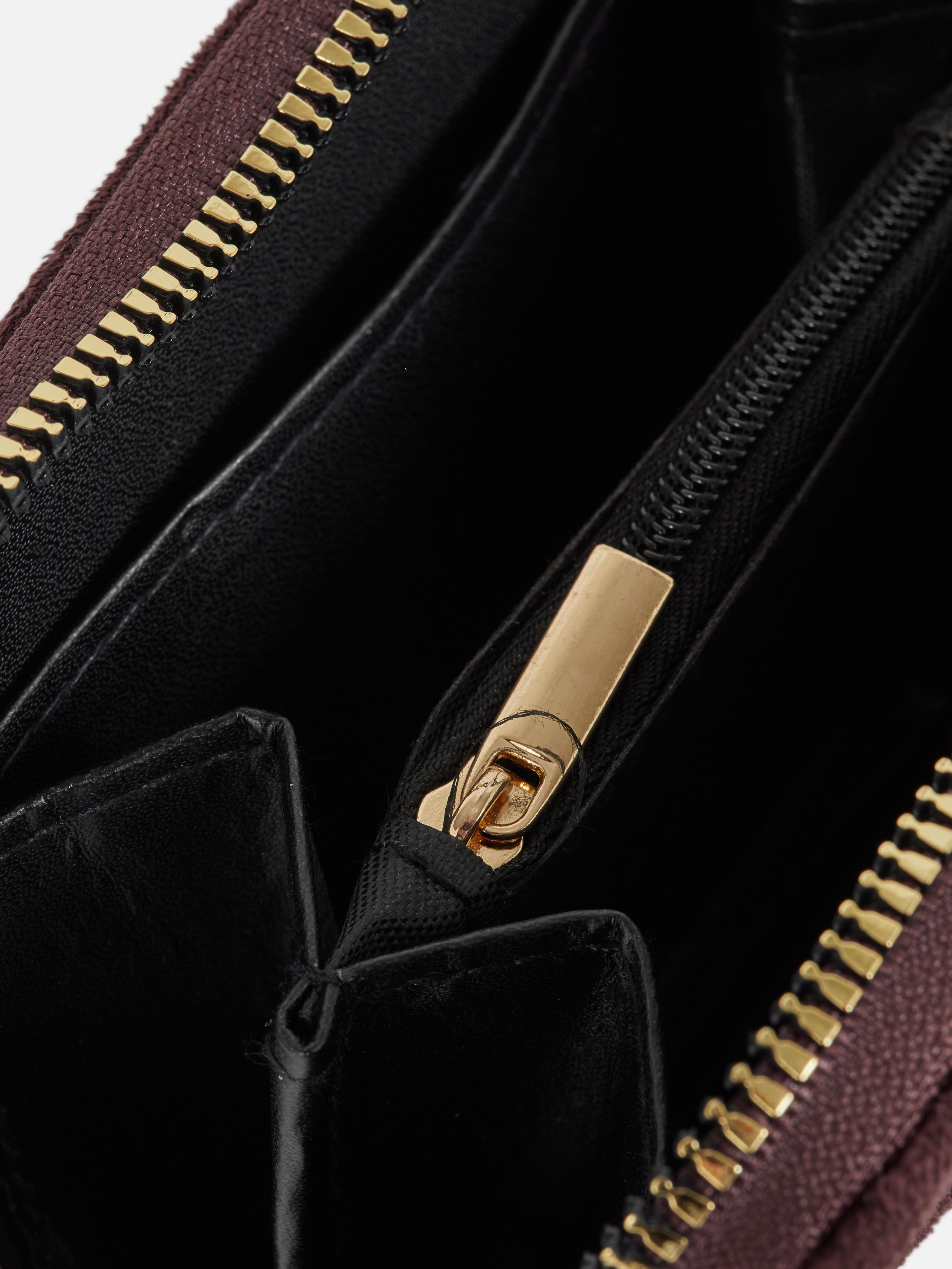 Classic Medium Zip Purse