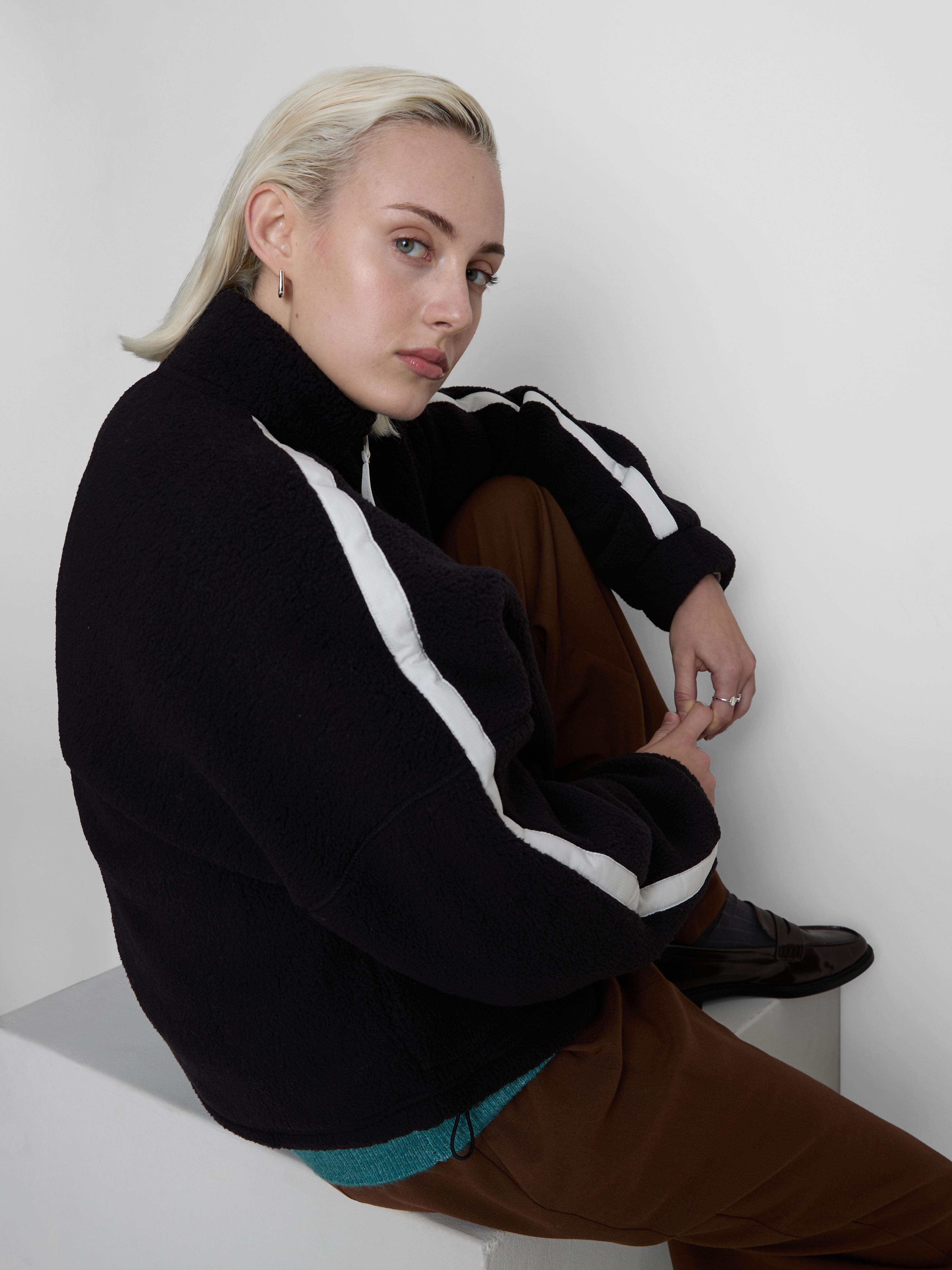 Contrast Pullover Fleece