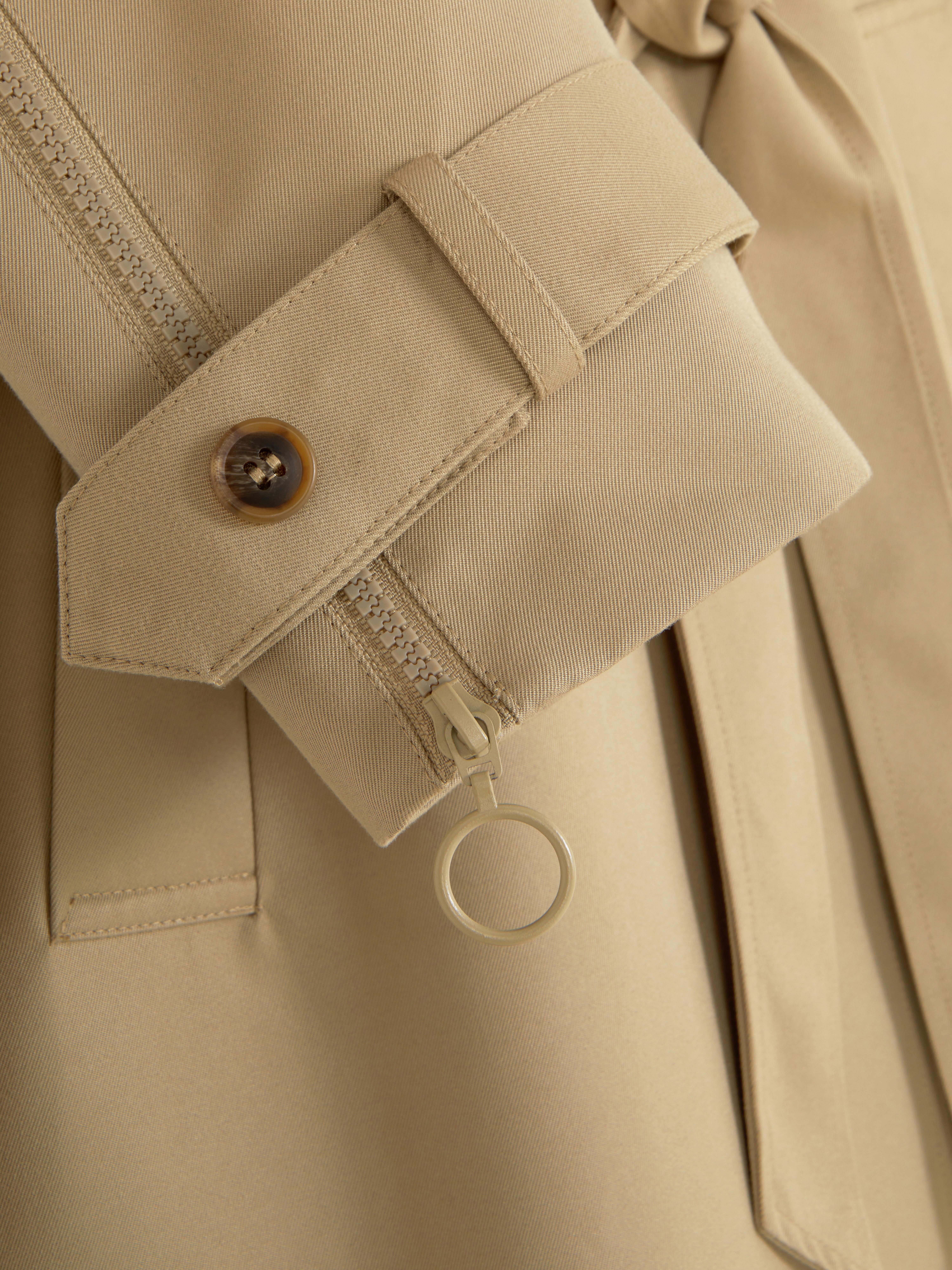 Adaptive Double-Breasted Trench