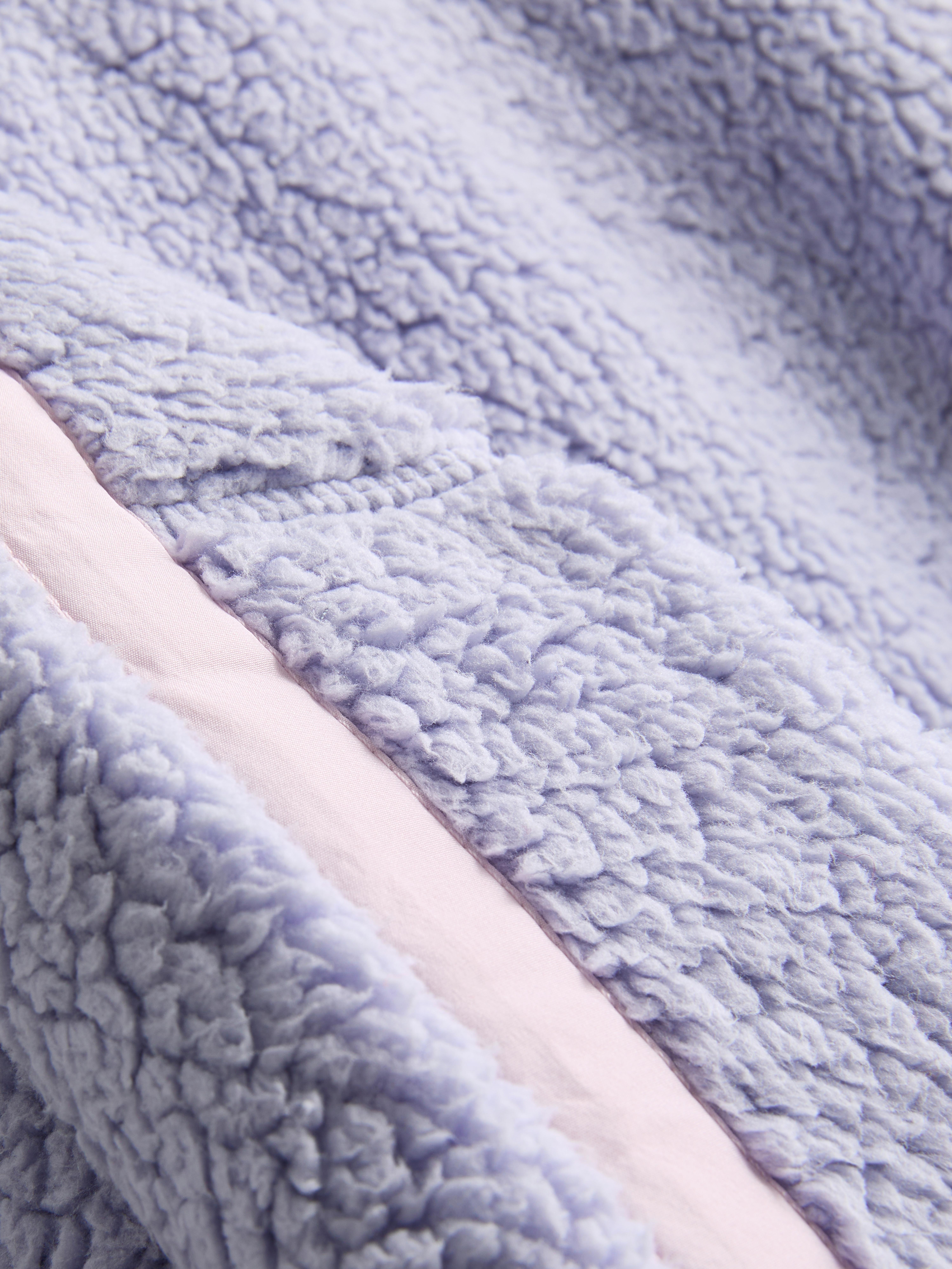 Contrast Pullover Fleece