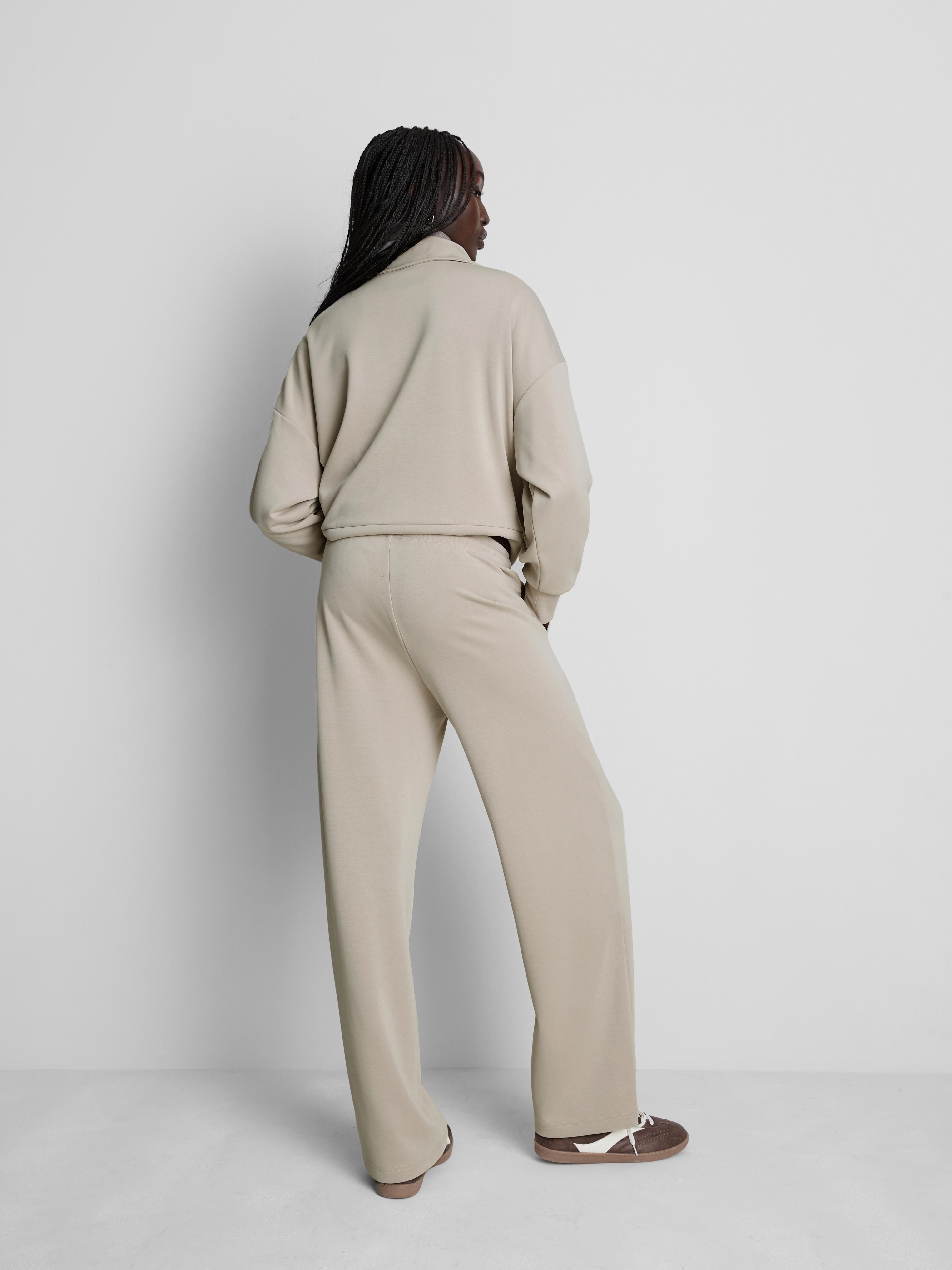 Smart Wide Leg Sweatpants