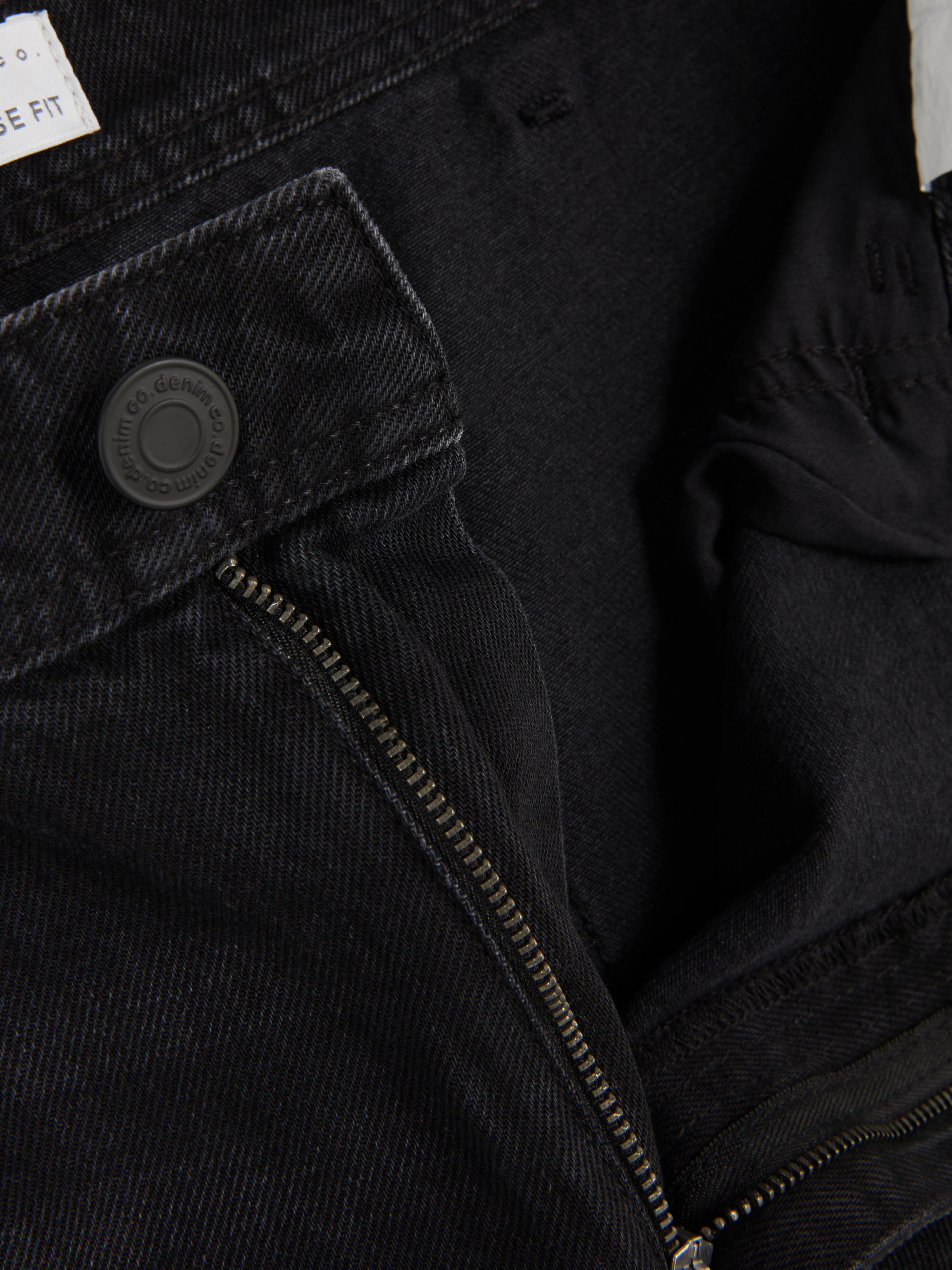 Mid-Rise Loose Cargo Jeans