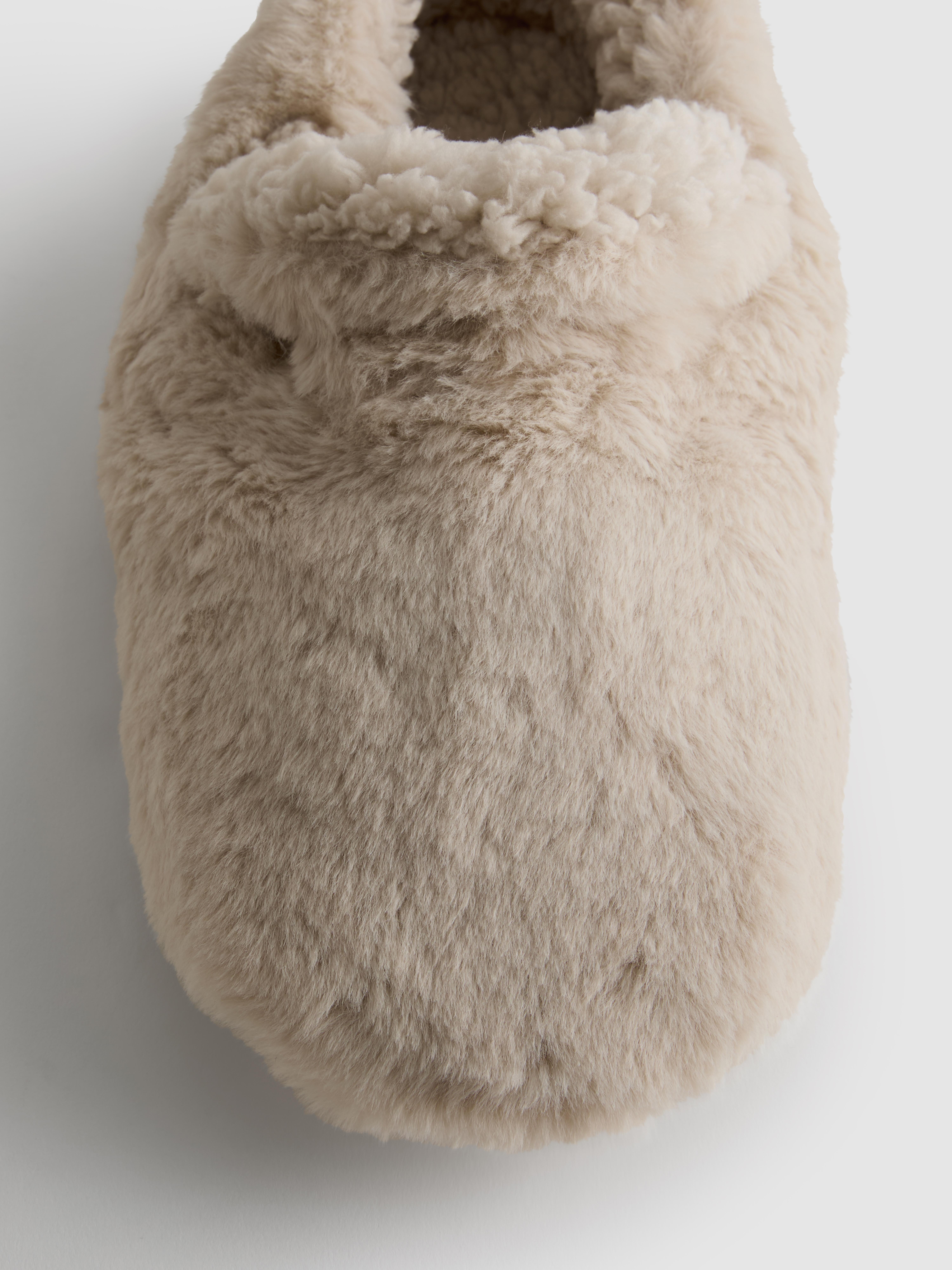 1pk Faux Fur Bootie Slippers