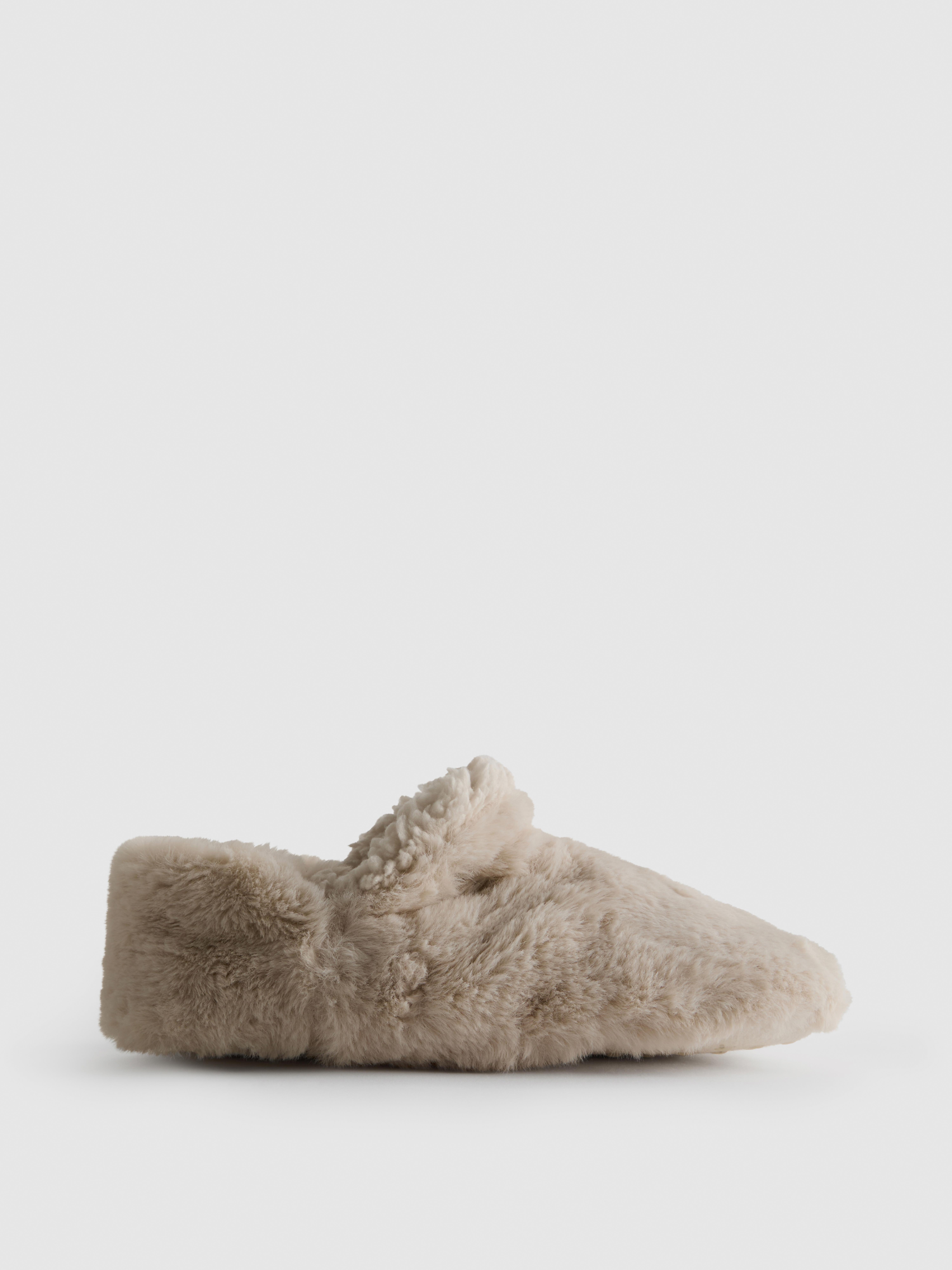 1pk Faux Fur Bootie Slippers