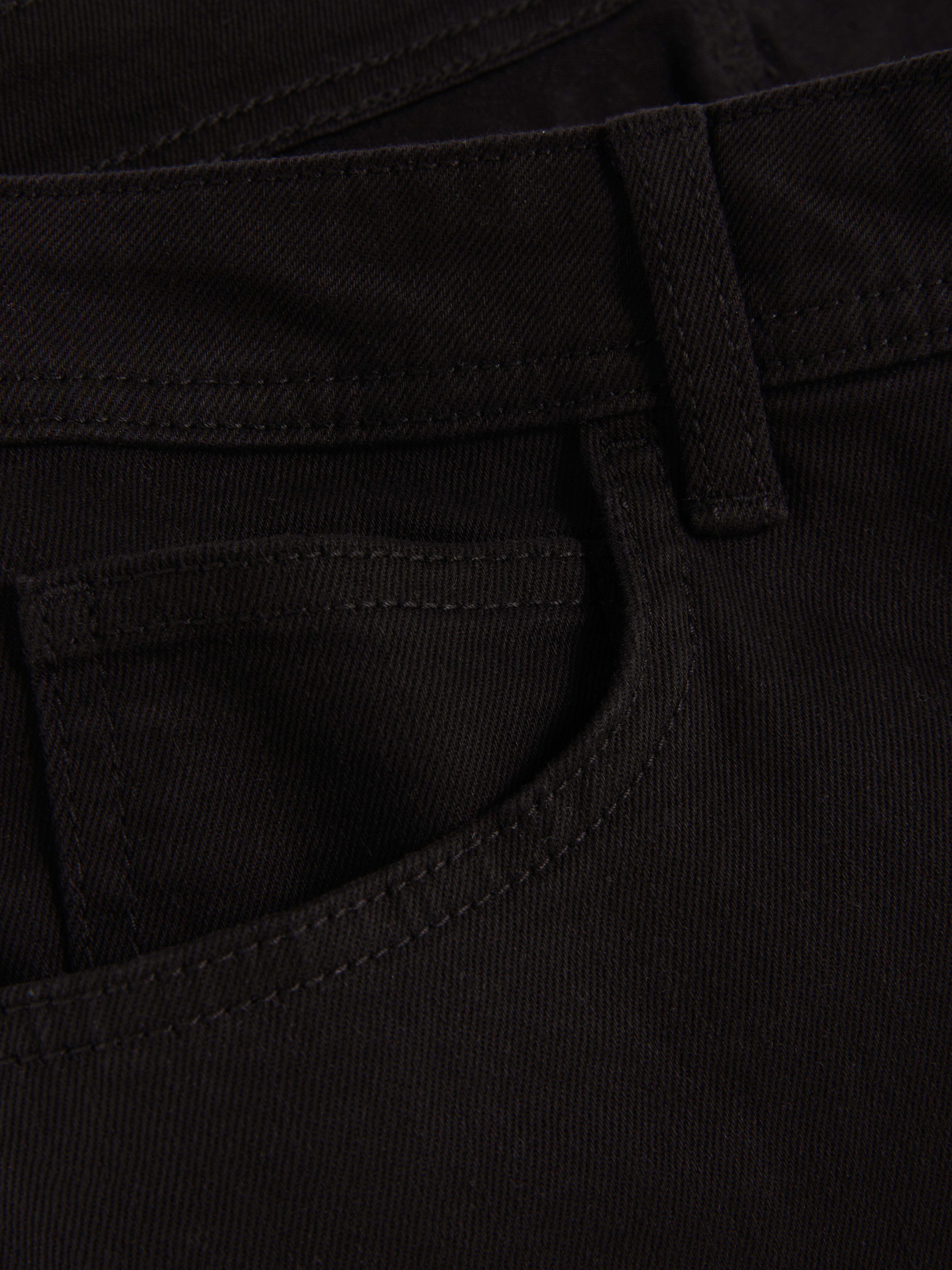 Mid-Rise Straight Leg Jeans