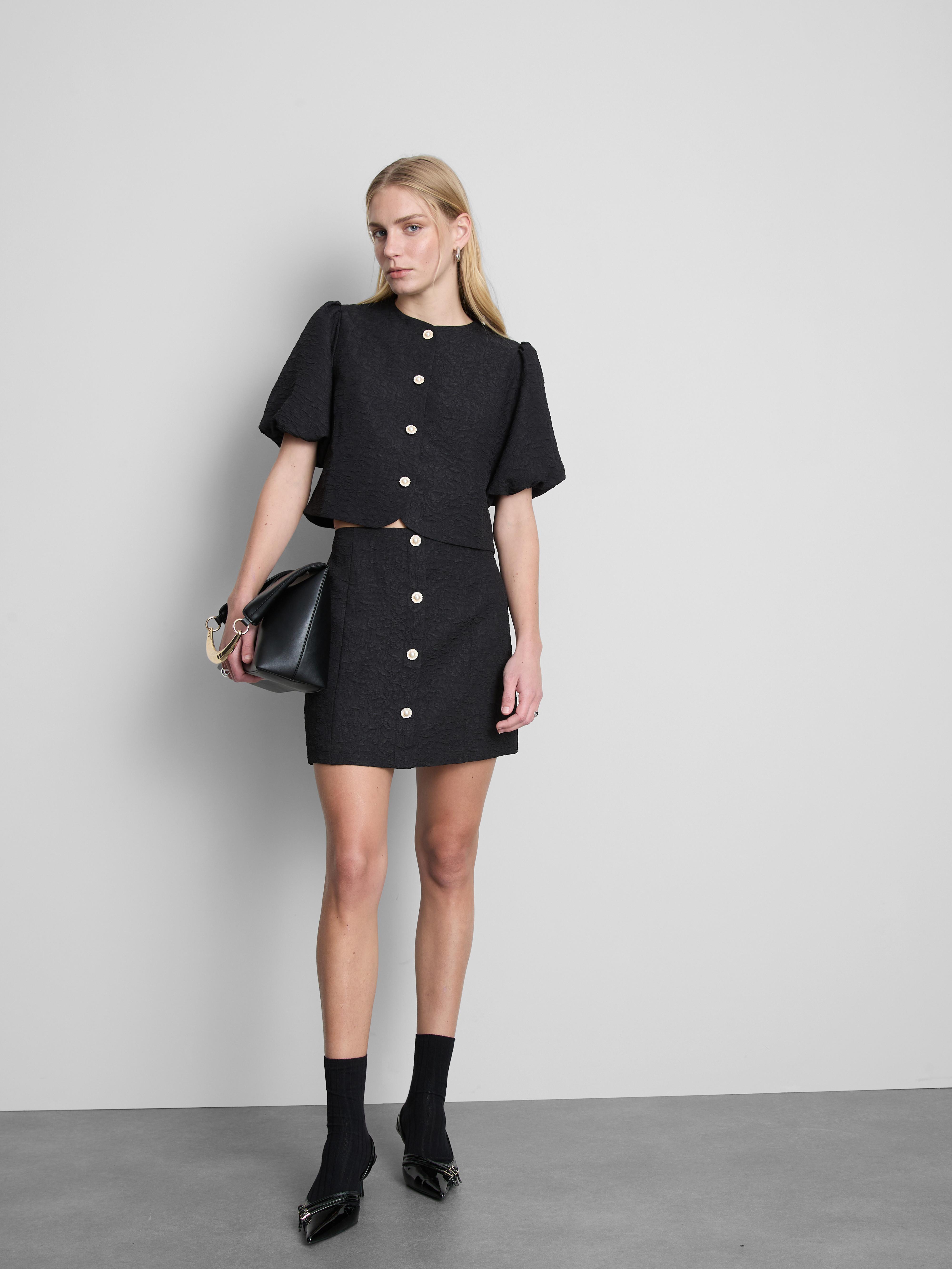 Cropped Textured Puff Sleeve Top