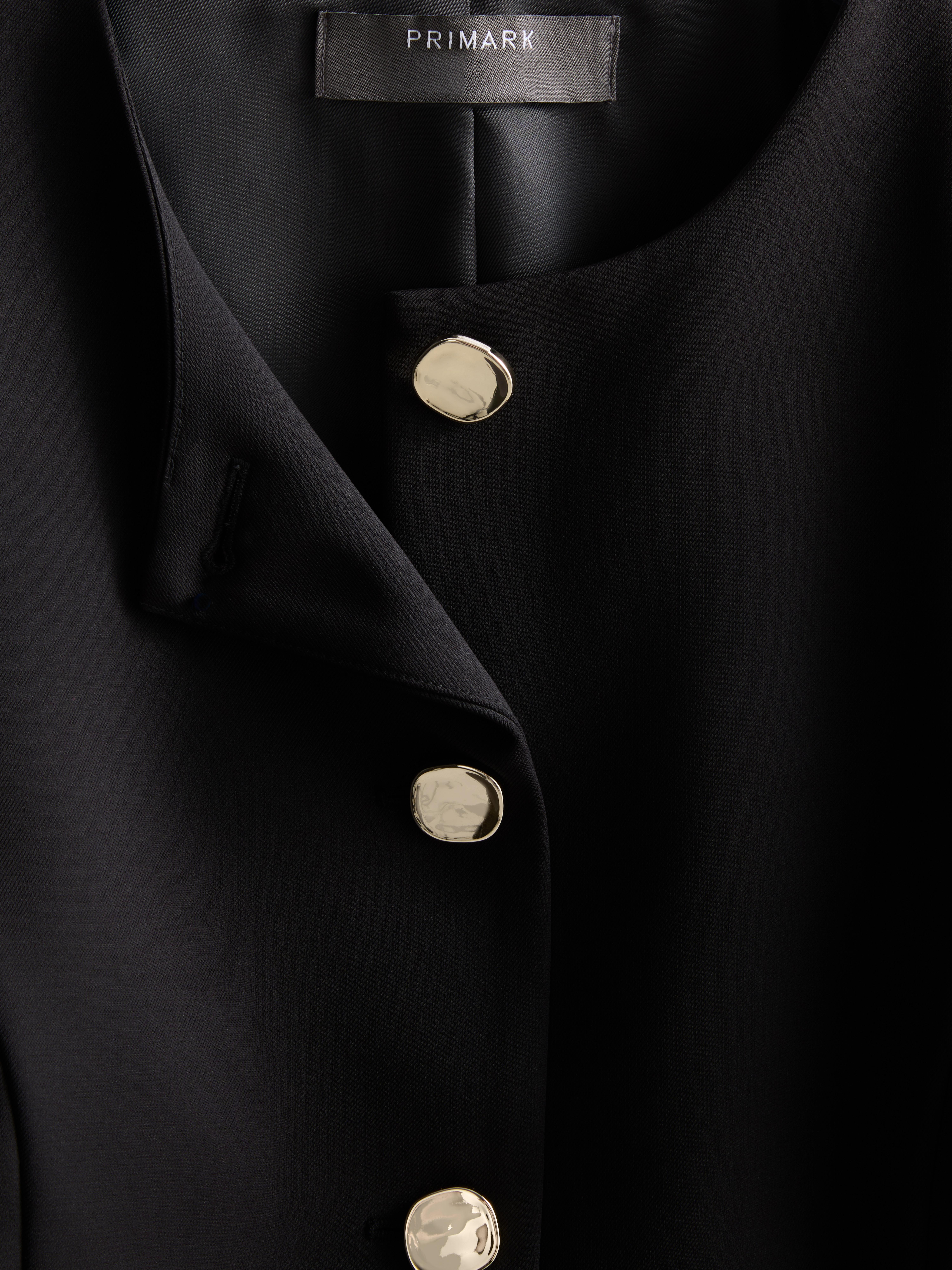 Collarless Split Hem Blazer