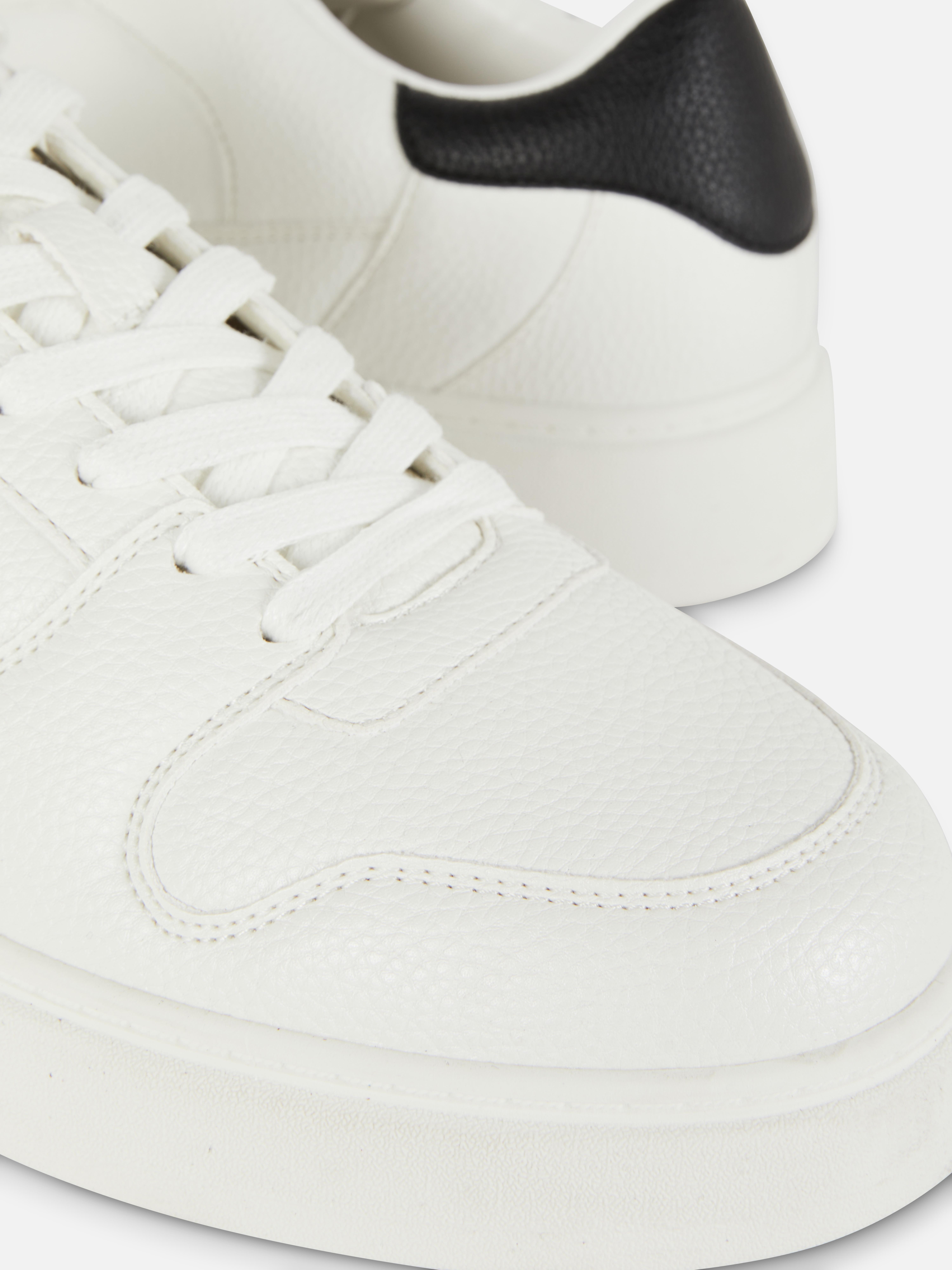 Kem Low-Top Sneakers