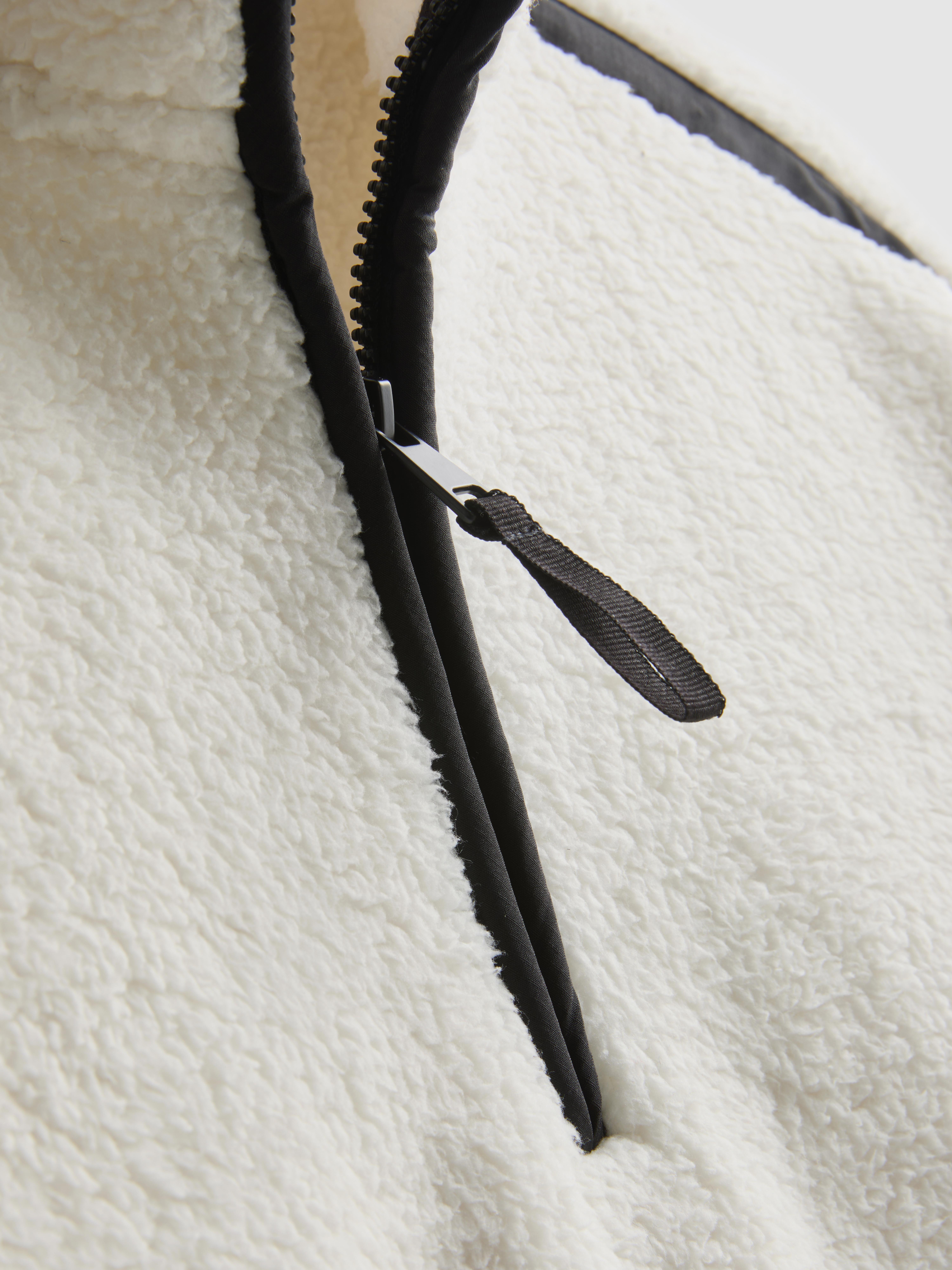 Contrast Pullover Fleece