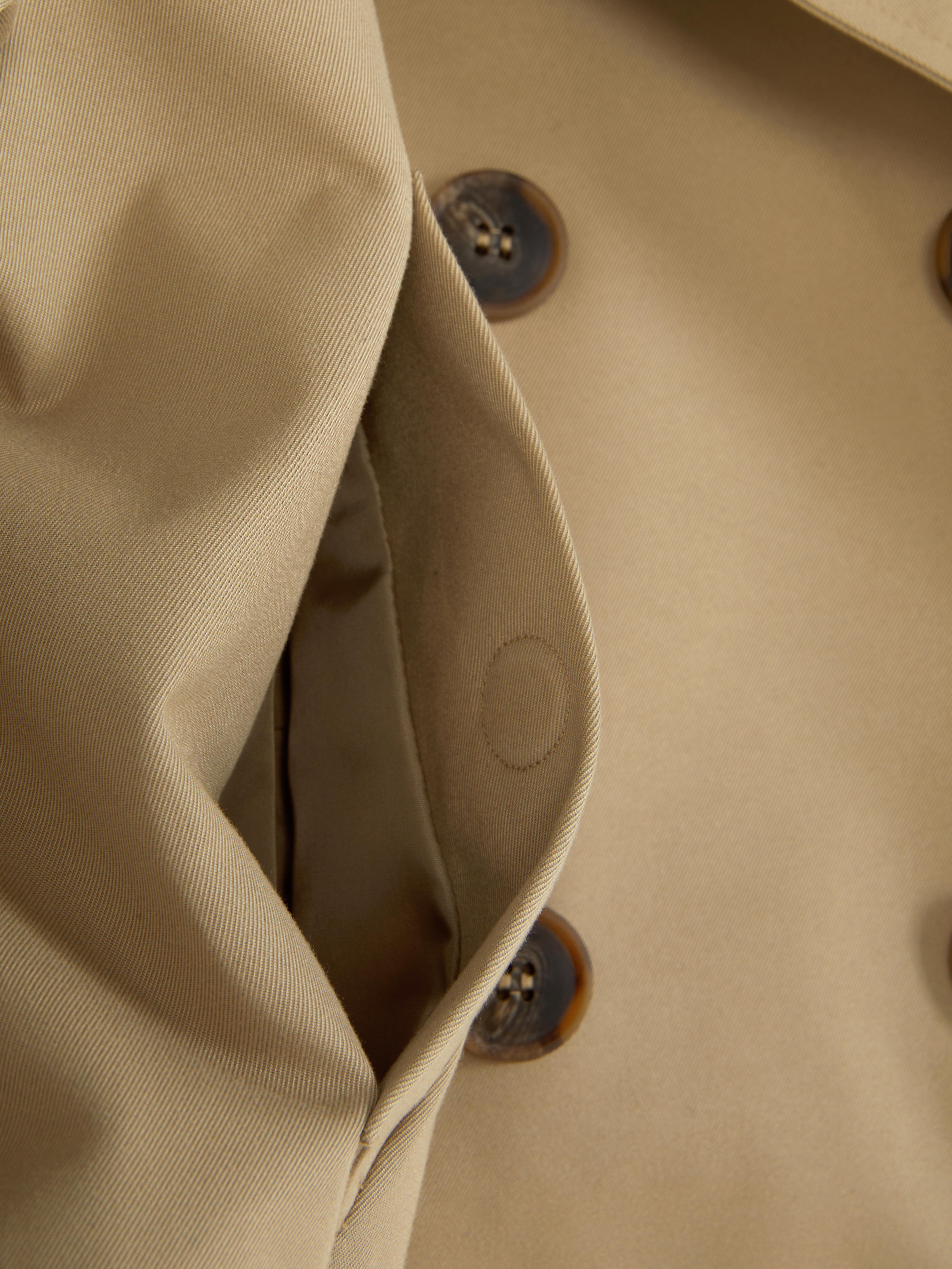 Adaptive Seated Double-Breasted Trench