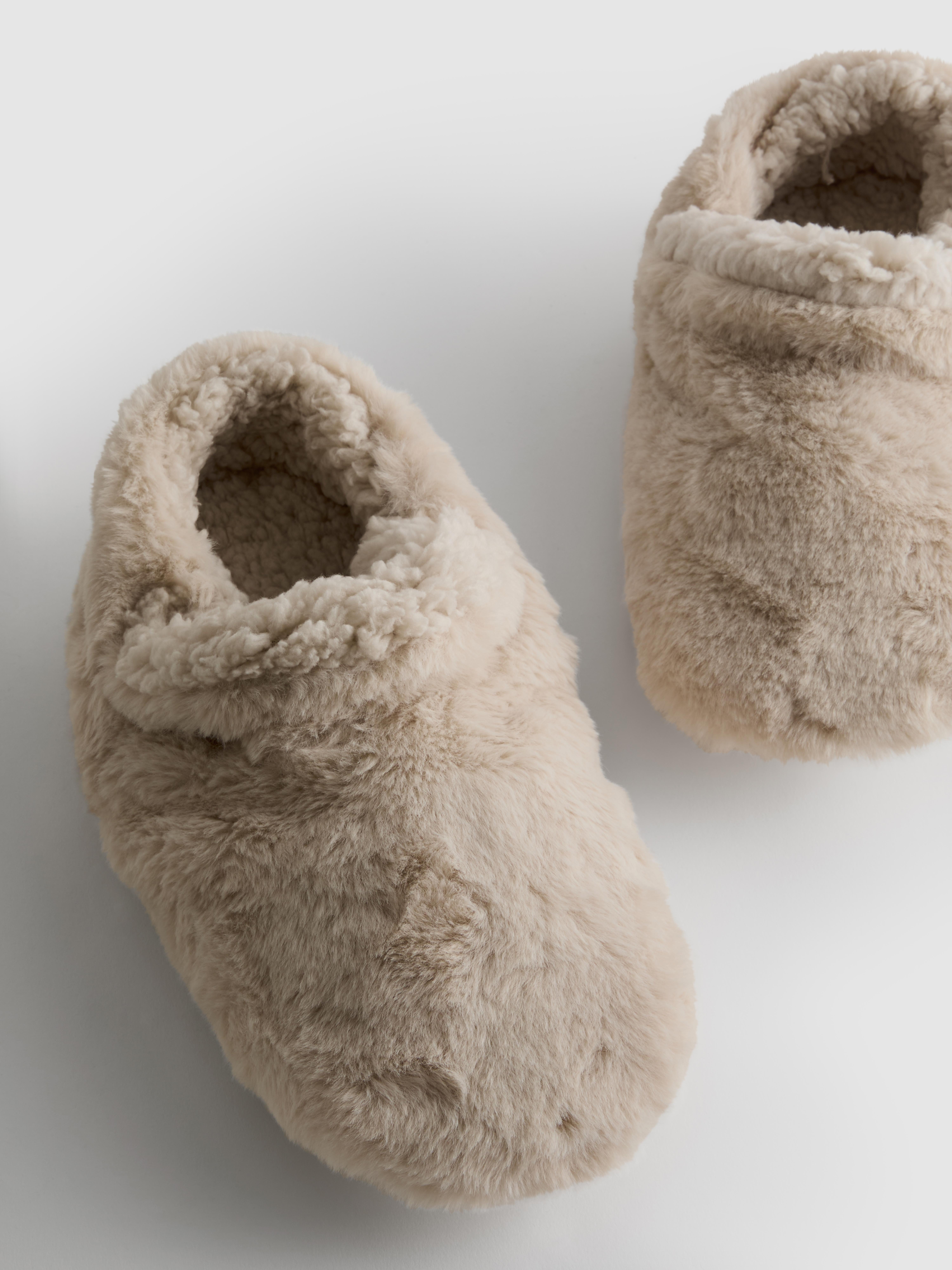 1pk Faux Fur Bootie Slippers