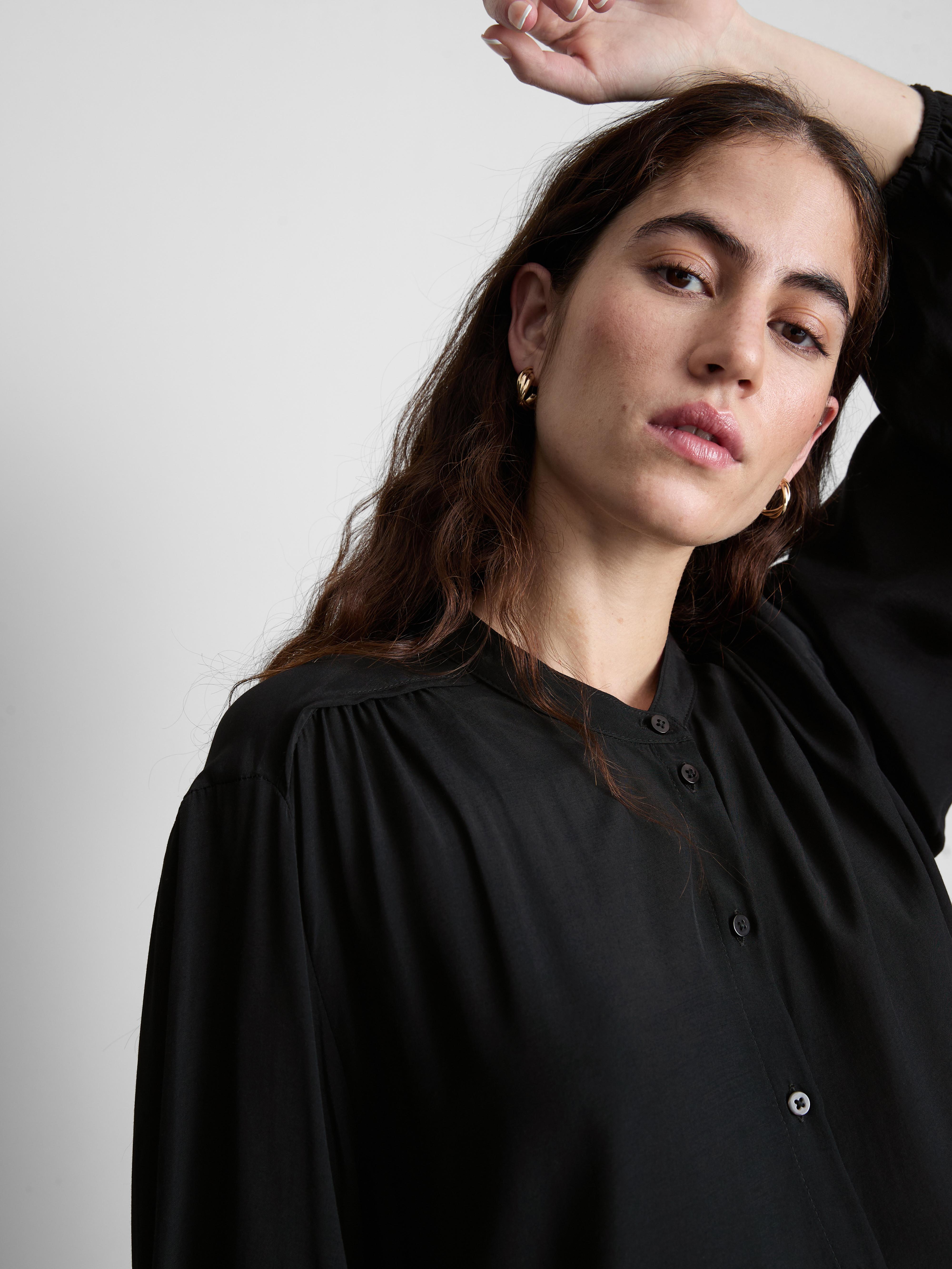 Button-Up Long Sleeve Blouse