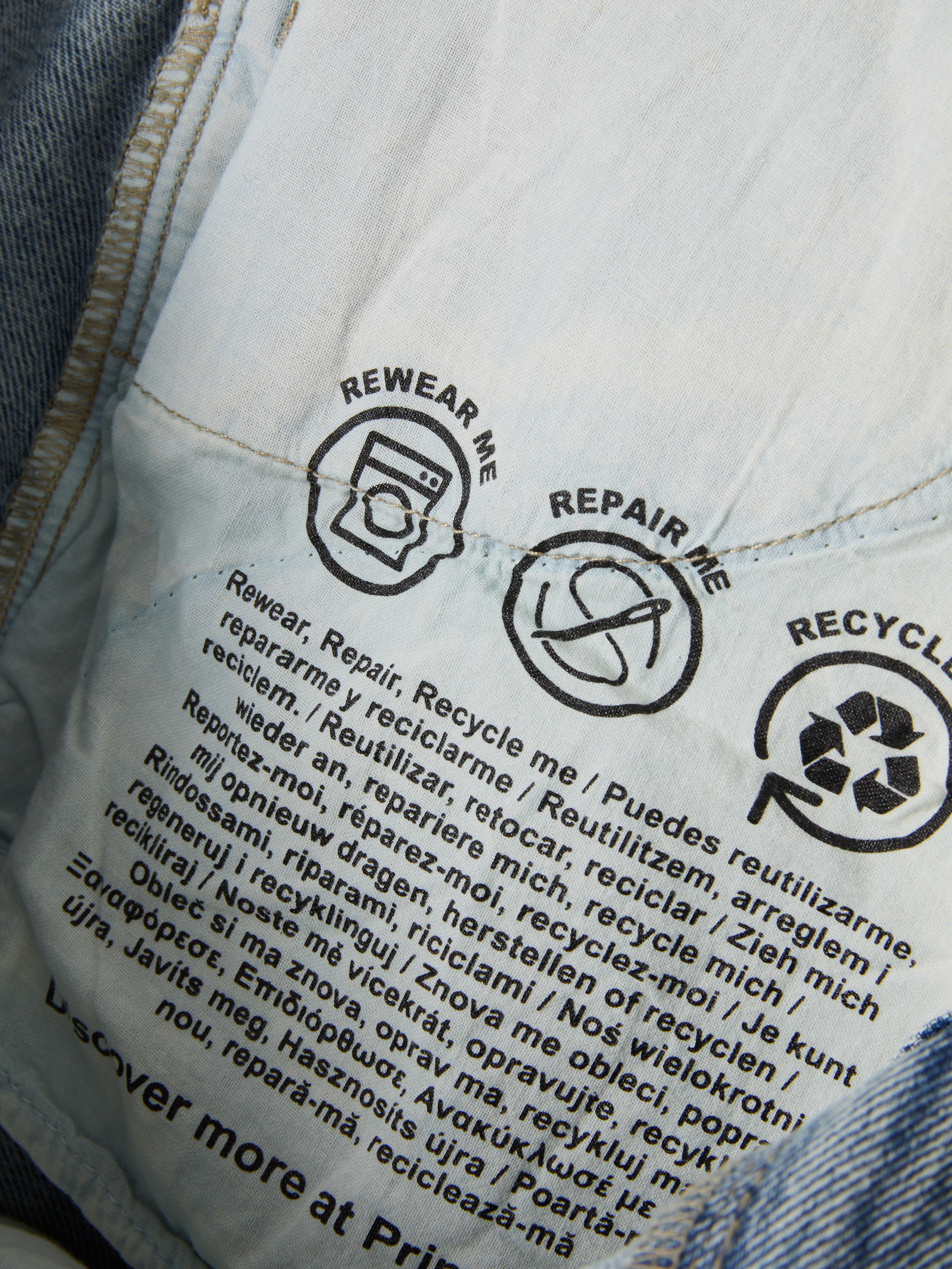 Low-Rise Barrel Leg Jeans