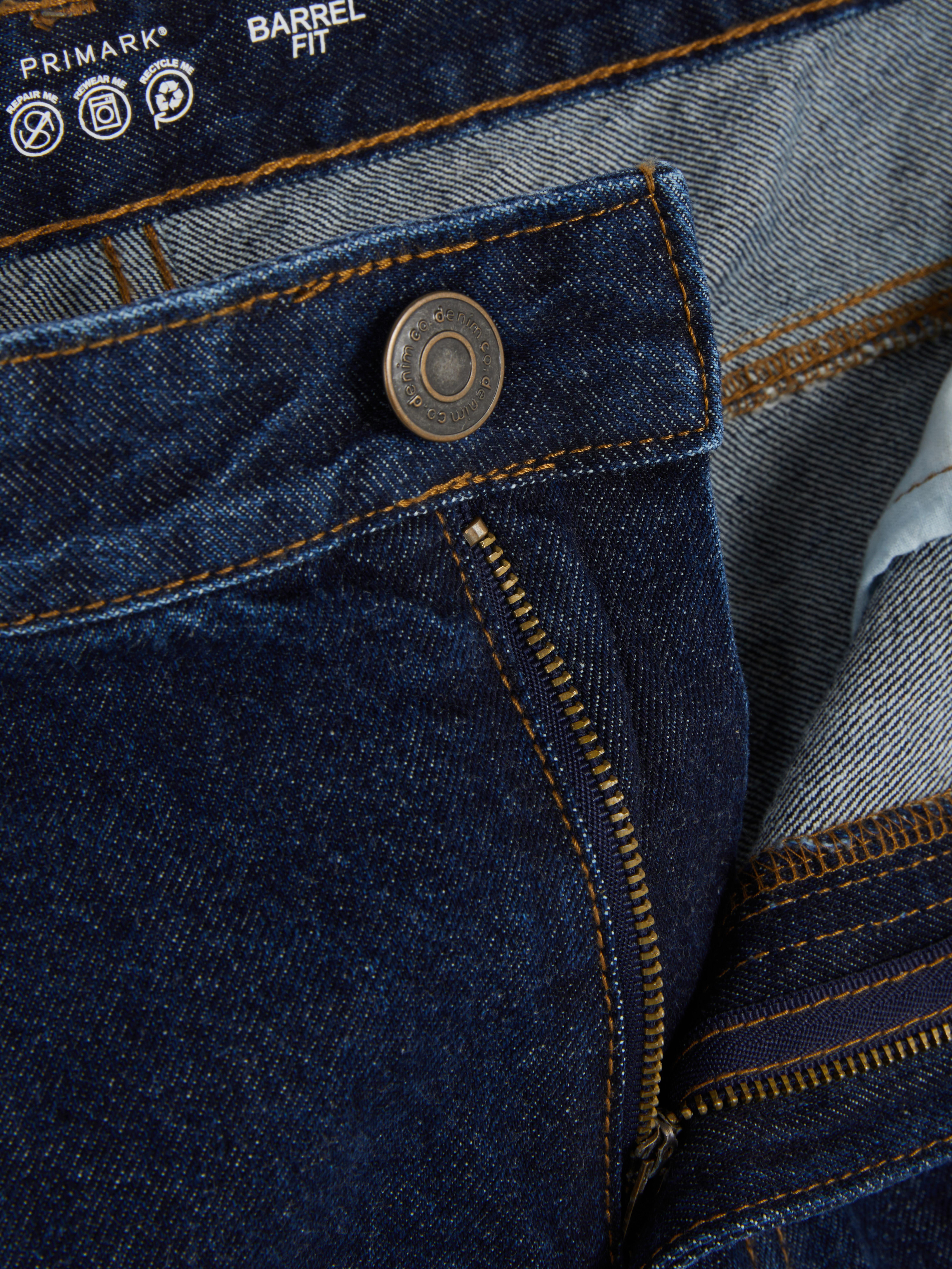 Low-Rise Barrel Leg Jeans