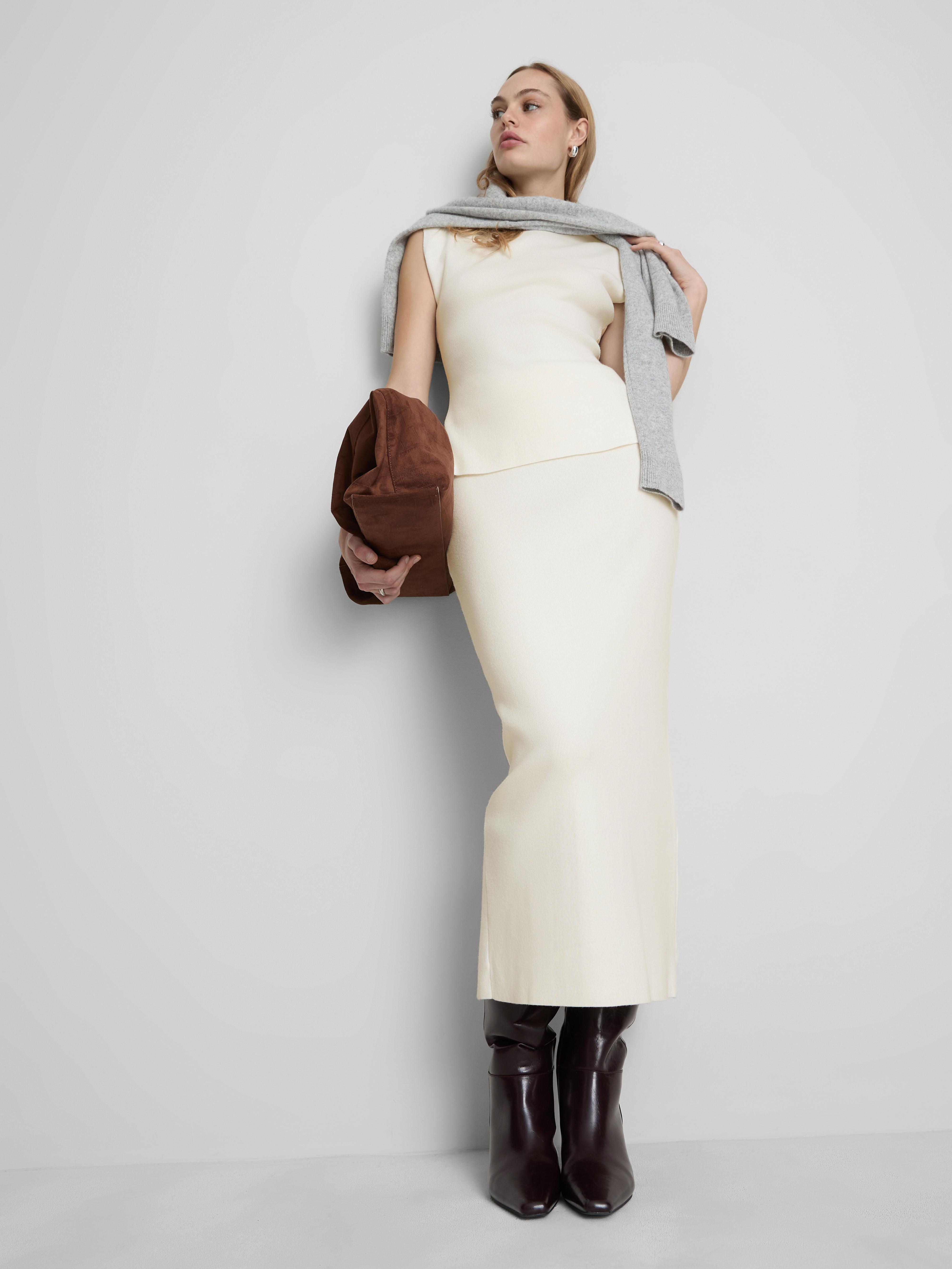 Sculpted Back Split Maxi Skirt