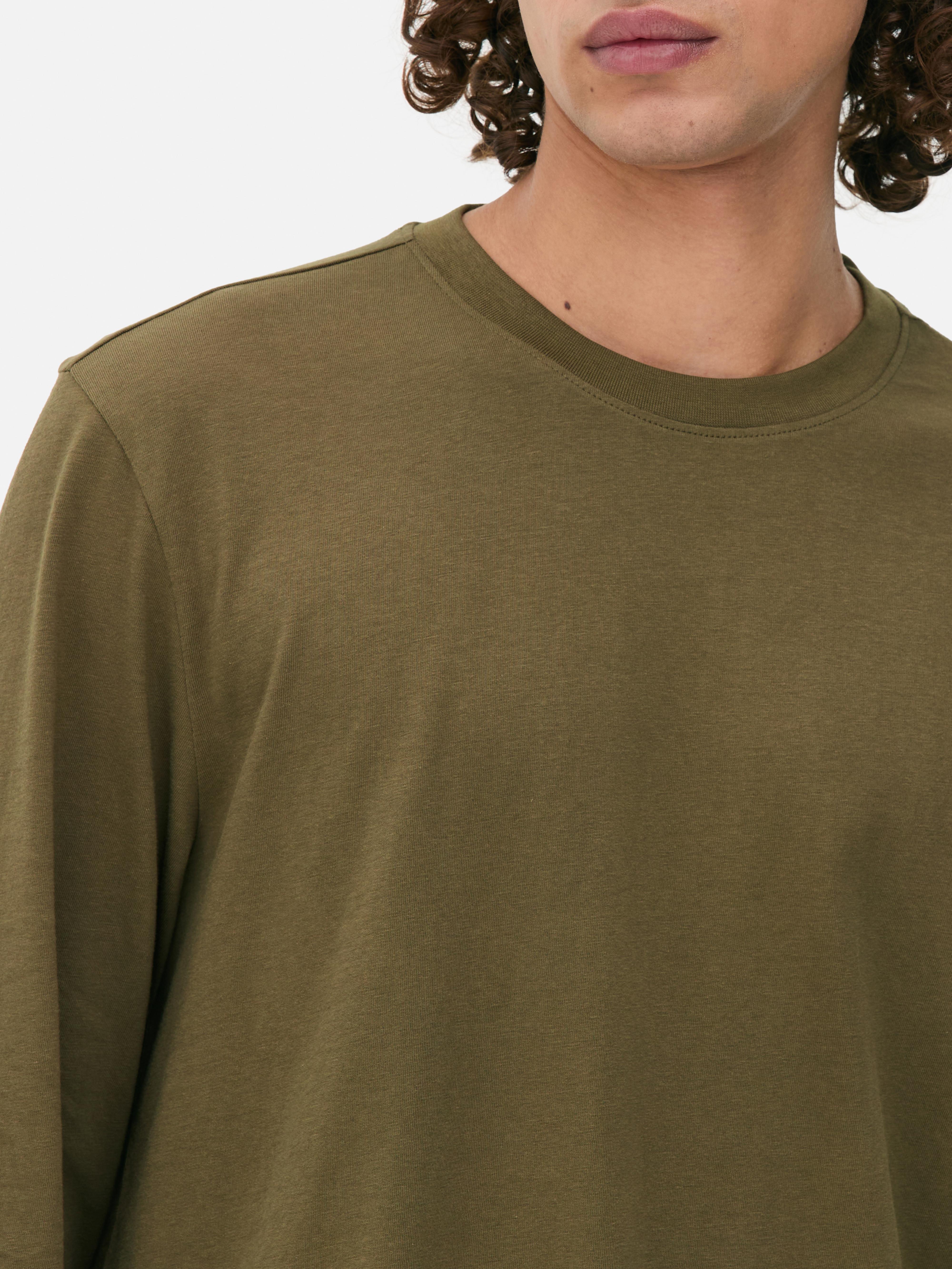 Essential Long Sleeve T-Shirt